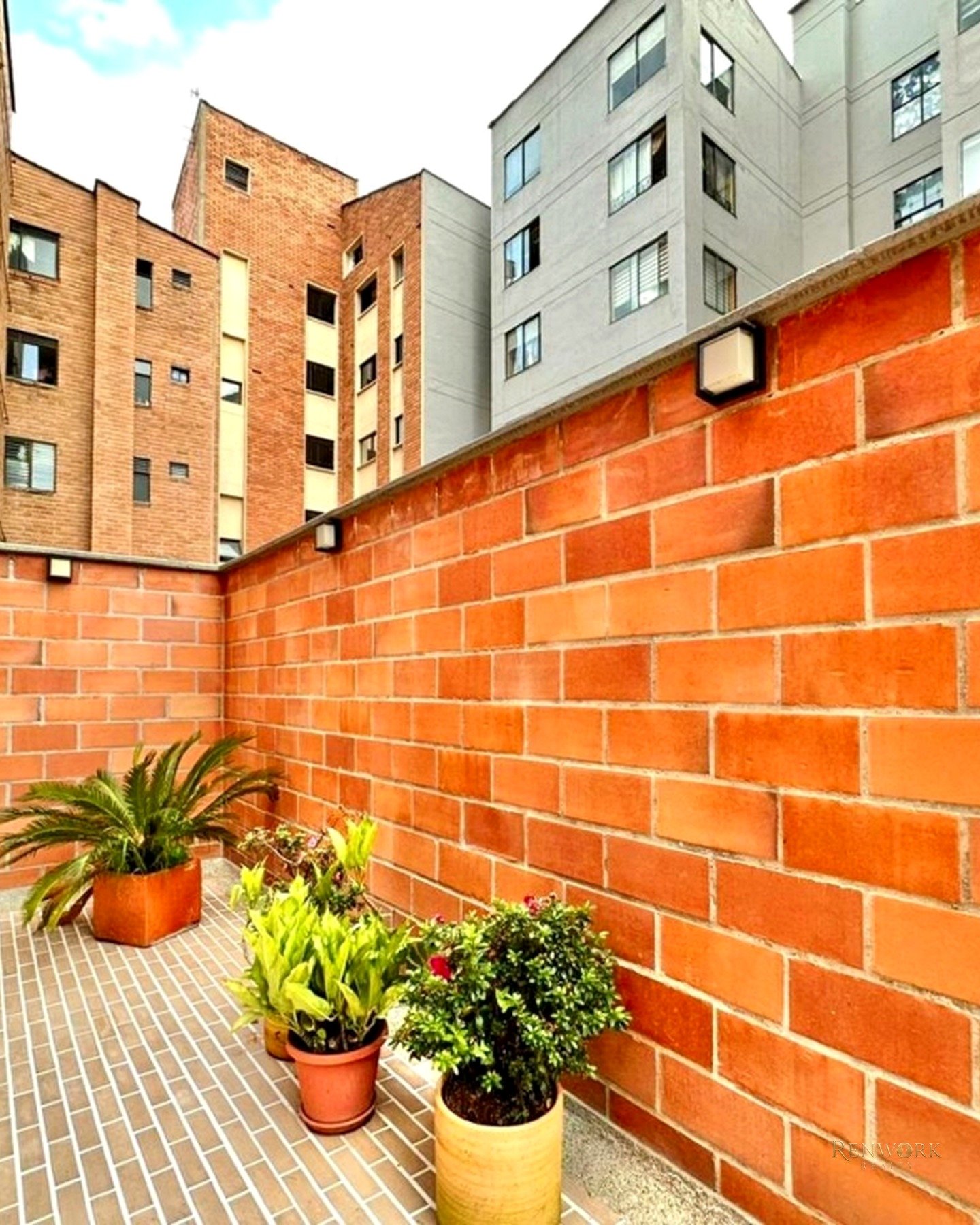 APARTAMENTO PARA LA VENTA EN LAURELES, PISO 2 · foto 16