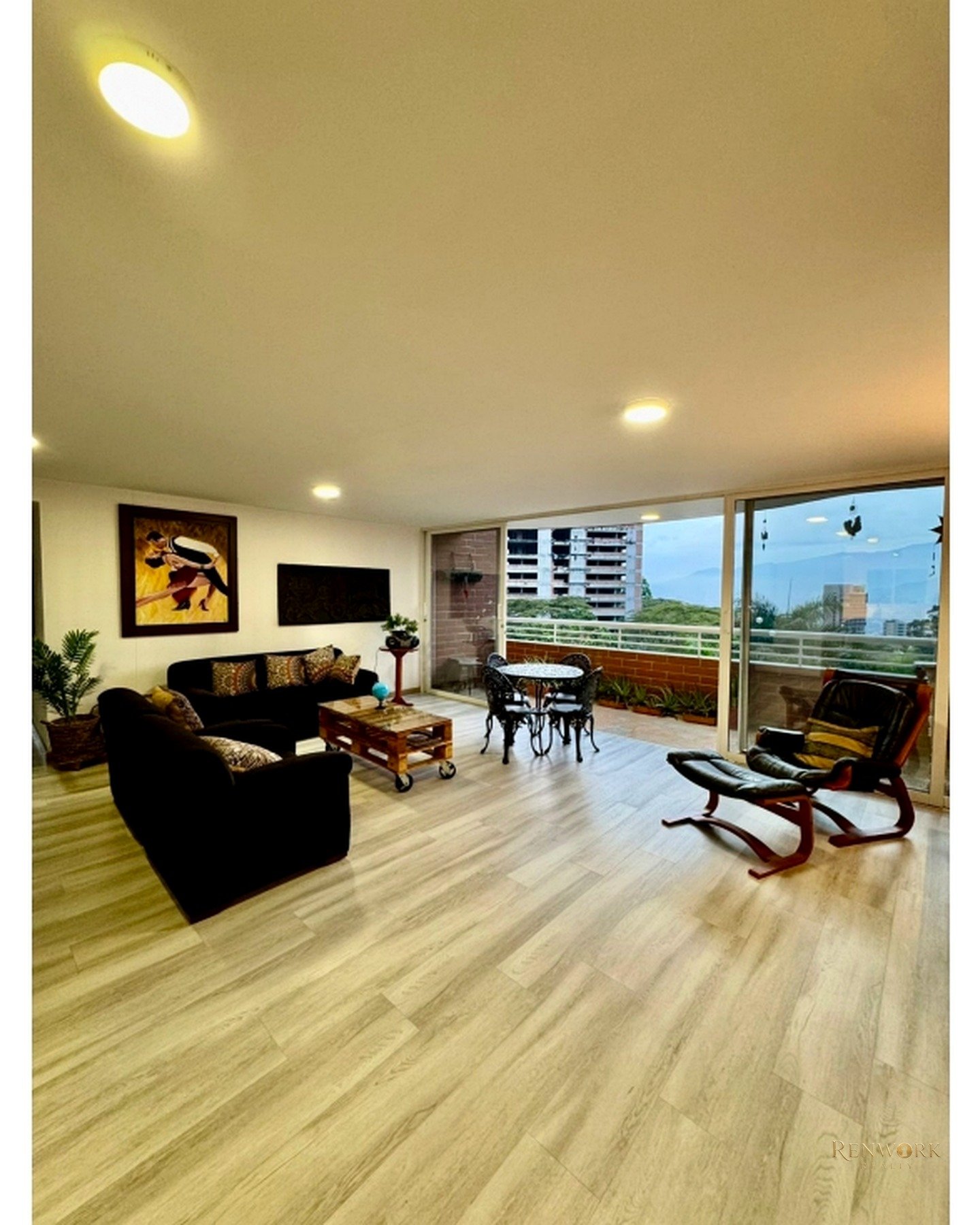Vista de APARTAMENTO PARA LA VENTA EN PALMAS, PISO 4