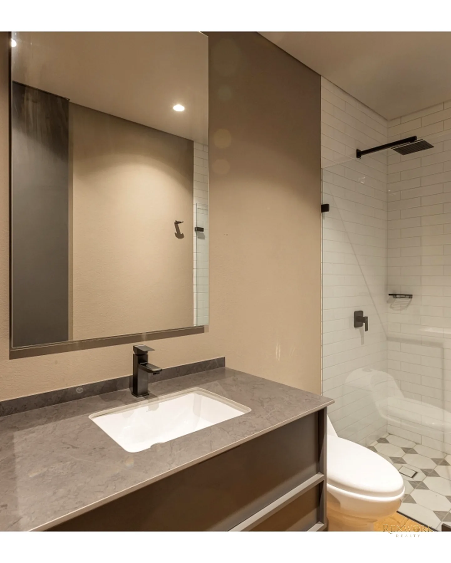 APARTAMENTO PARA LA VENTA EN PROVENZA, PISO 7 · foto 11