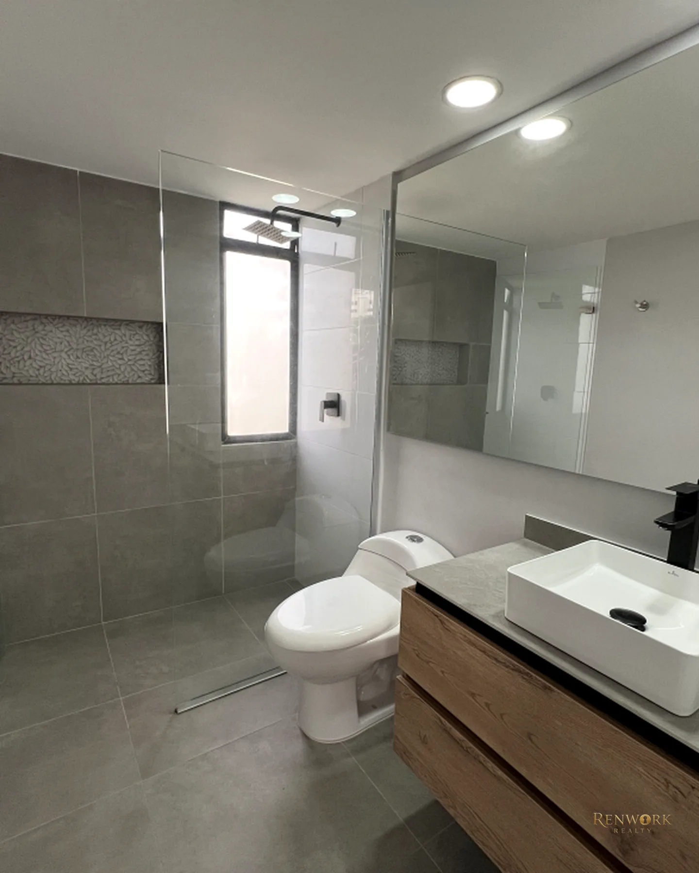 APARTAMENTO PARA LA VENTA MILLA DE ORO/PATIO BONITO, POBLADO · foto 9