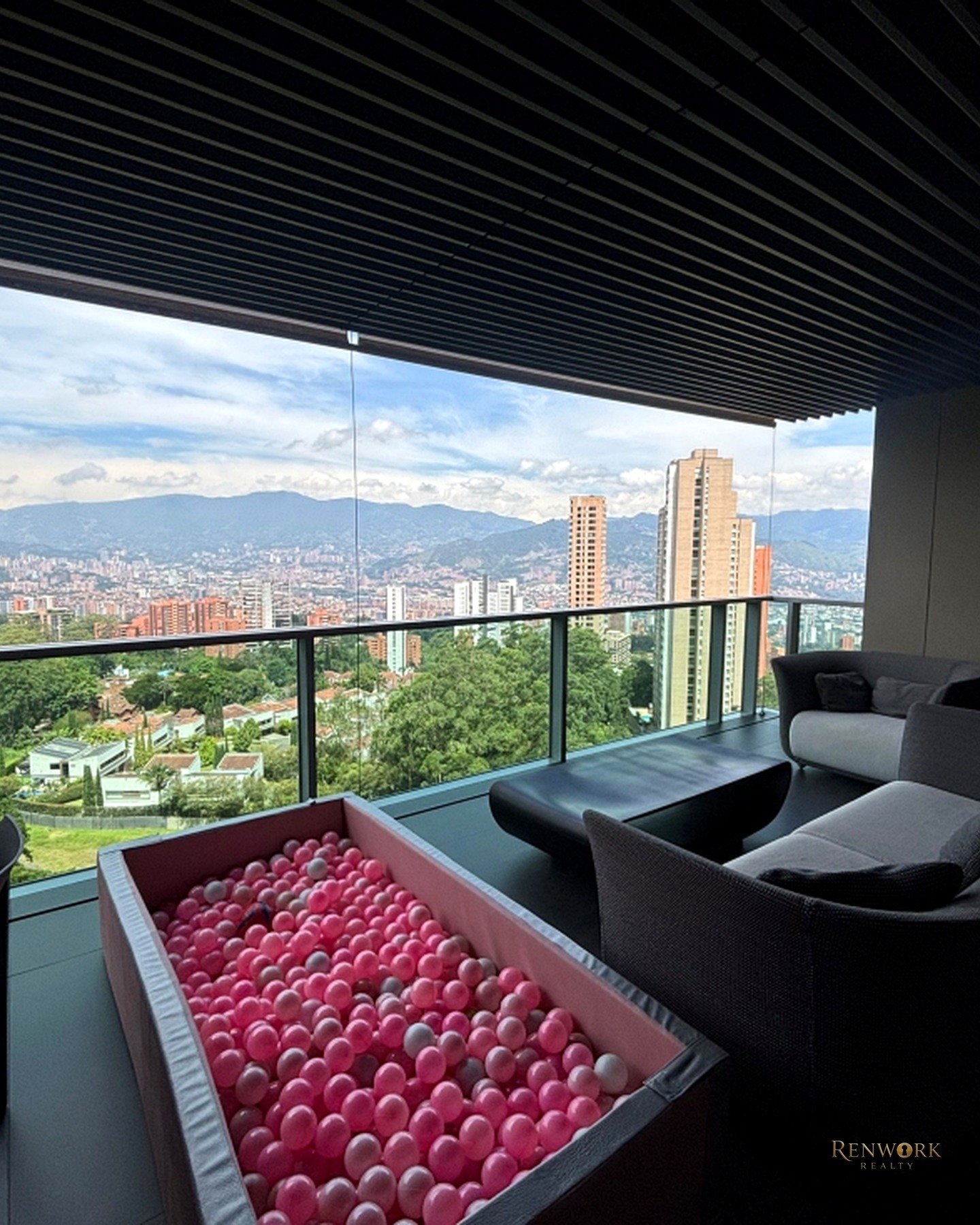 Vista de APARTAMENTO PARA LA VENTA SECTOR LOS BALSOS PARTE ALTA, POBLADO