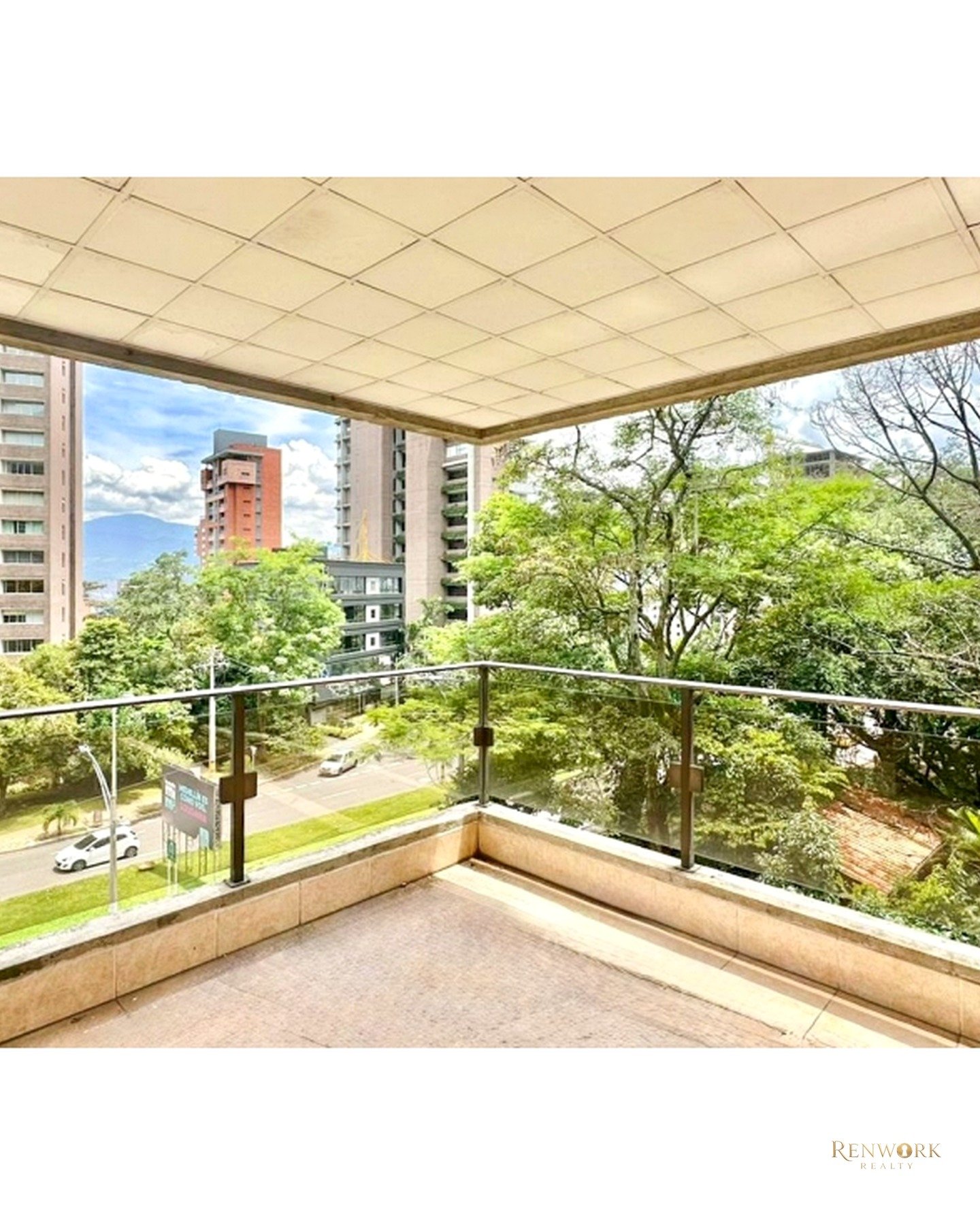 Vista de APARTAMENTO PARA LA VENTA Y RENTA EN EL POBLADO, PISO 4
