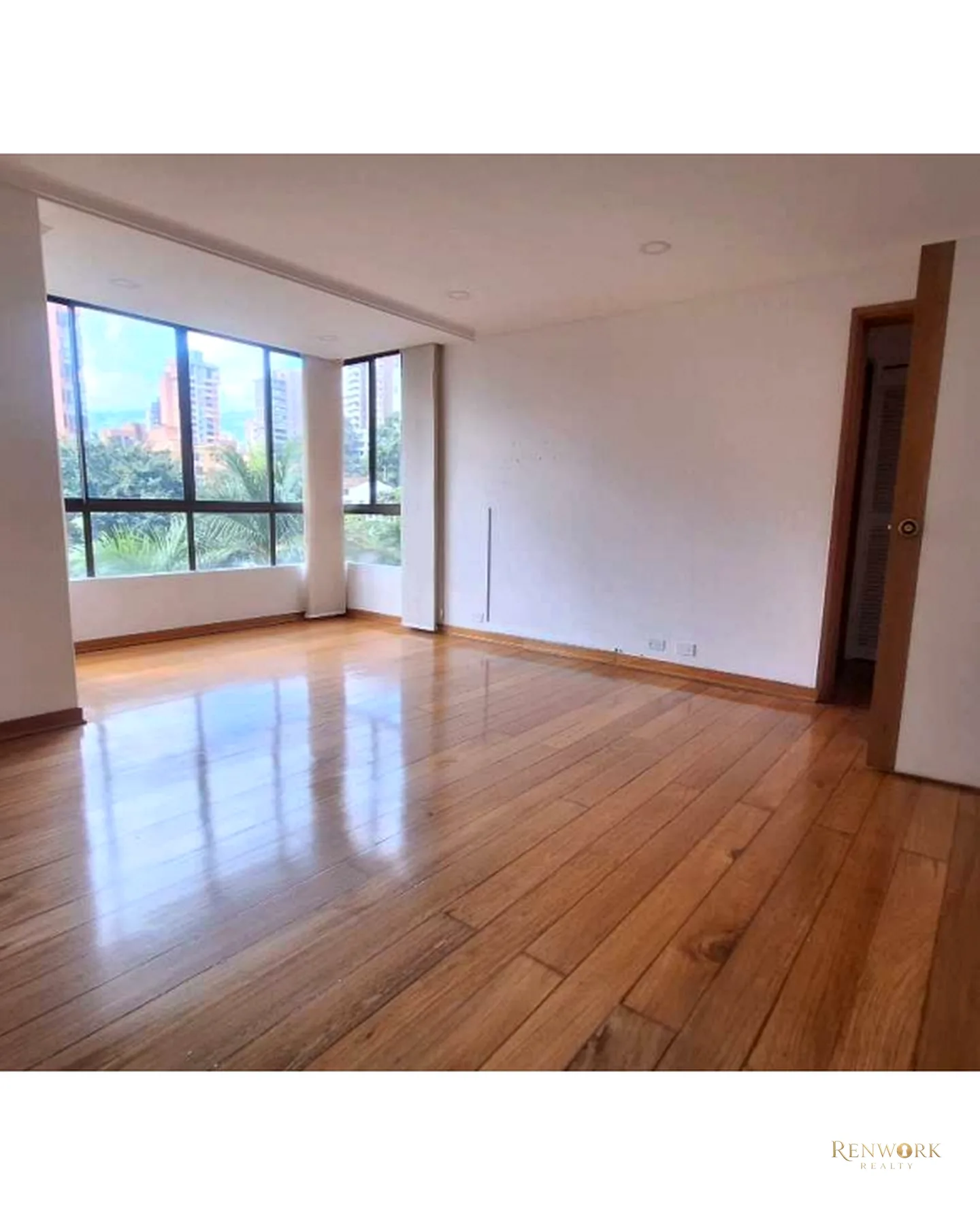APARTAMENTO PARA VENTA, ALEJANDRIA, POBLADO · foto 1