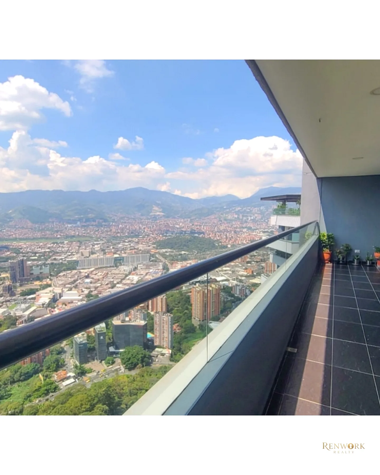 APARTAMENTO PARA VENTA EN LAS PALMAS MEDELLIN · foto 14