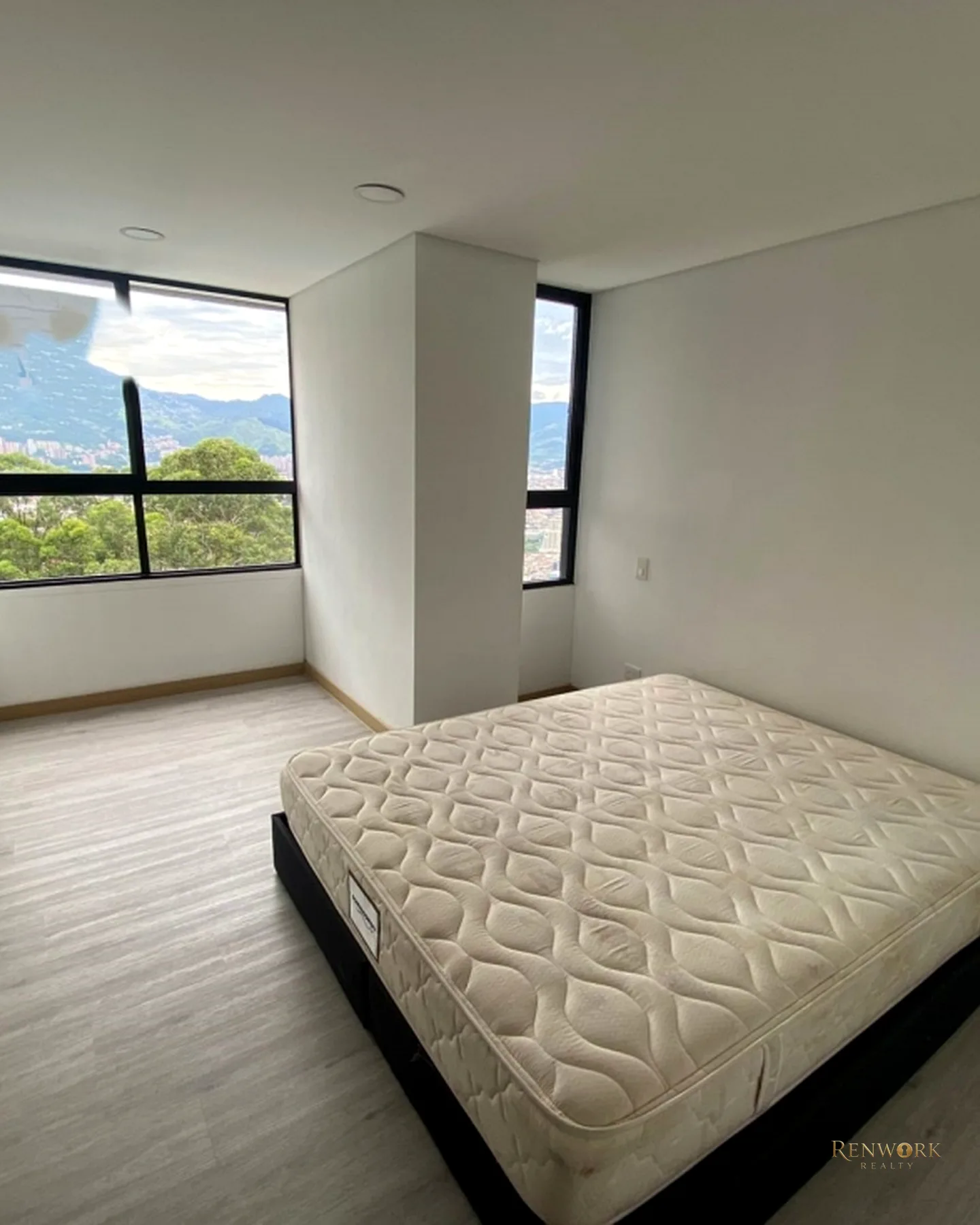 APARTAMENTO PARA VENTA EN LAS PALMAS MEDELLIN · foto 11