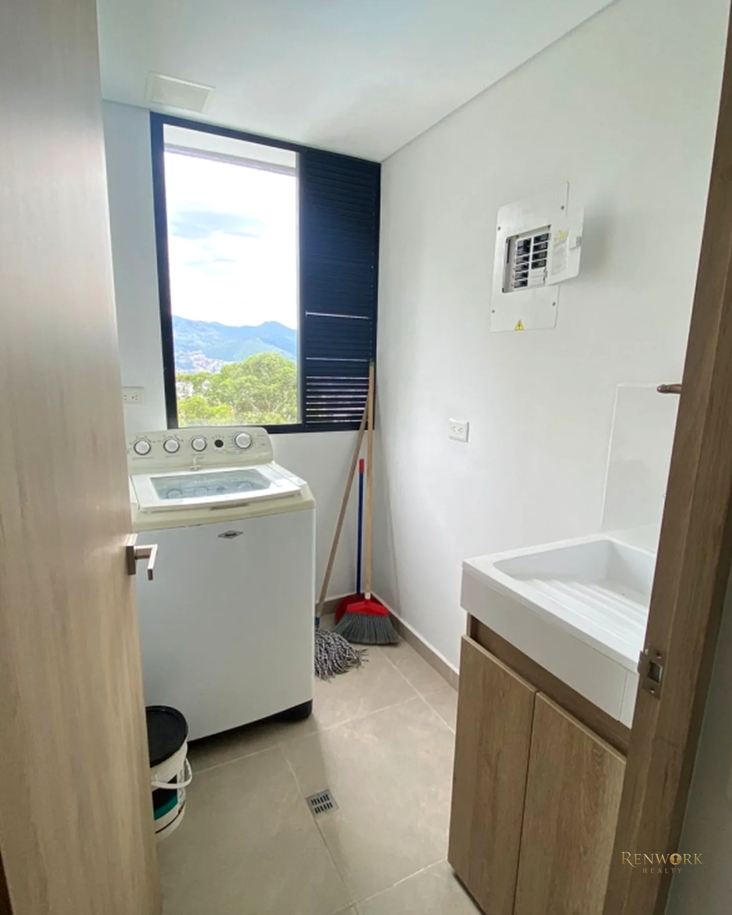 APARTAMENTO PARA VENTA EN LAS PALMAS MEDELLIN · foto 16