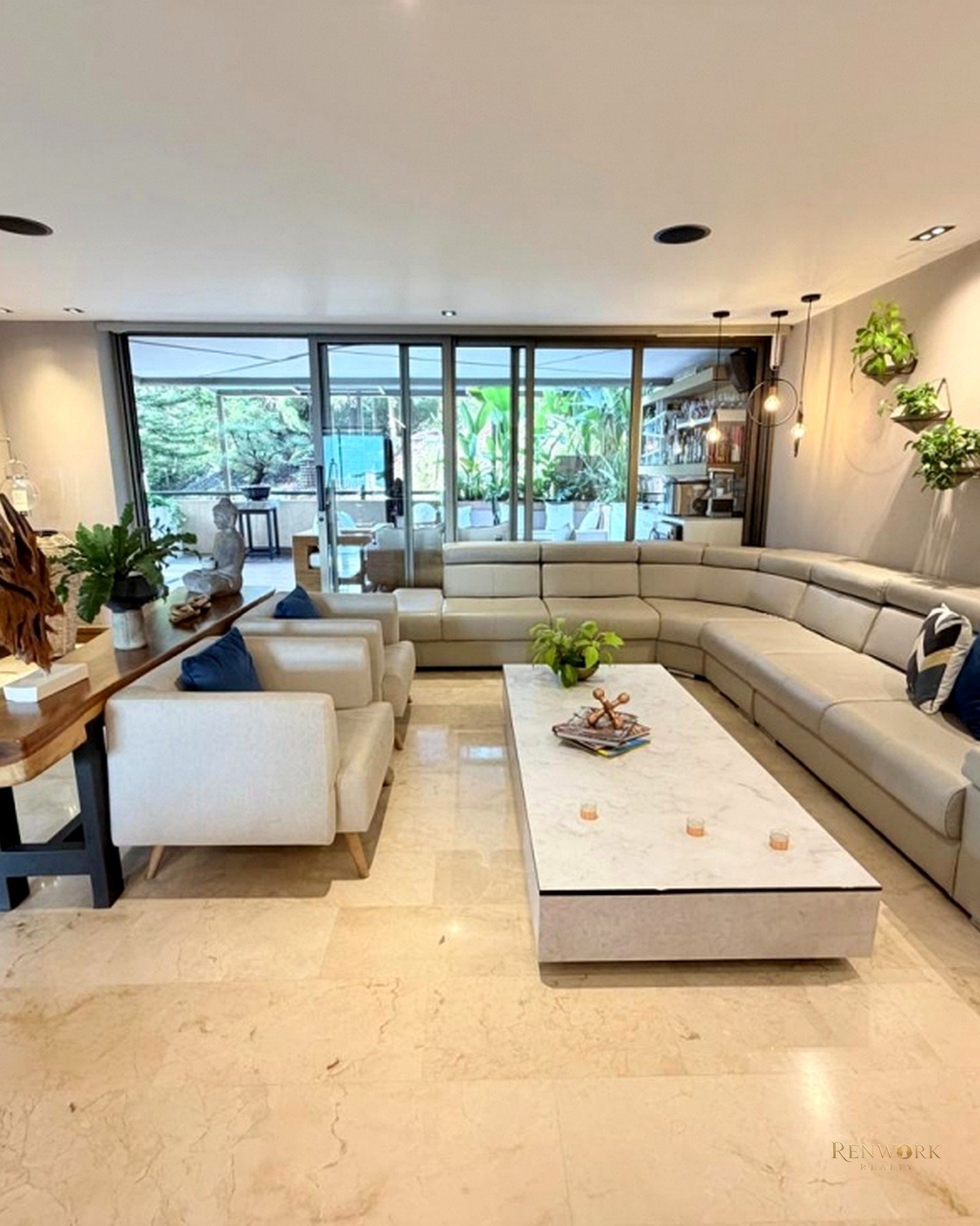 Vista de APARTAMENTO PARA VENTA O RENTA SECTOR TESORO, EL POBLADO