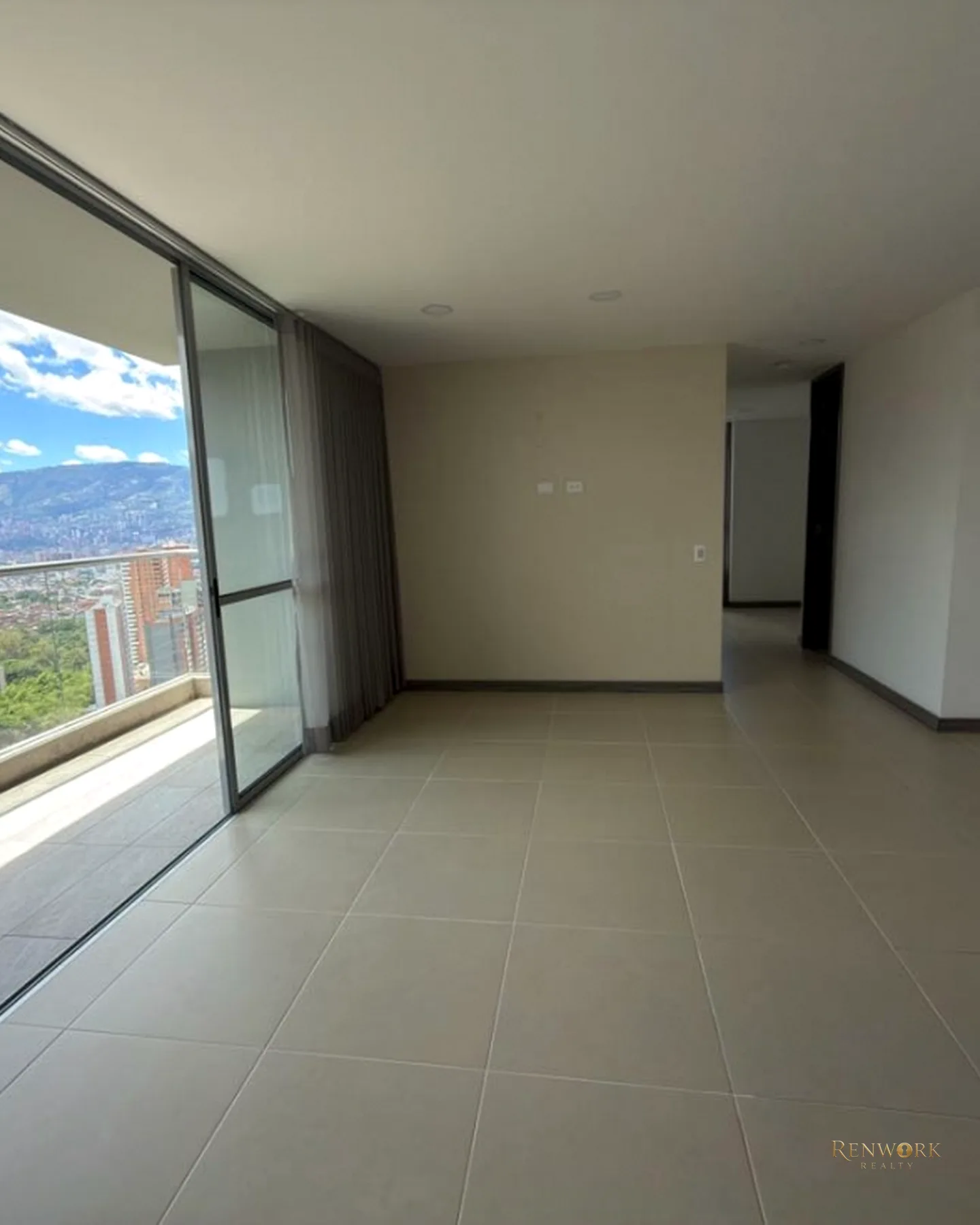 APARTAMENTO PISO 22 CON VISTA PANORÁMICA EN SURAMÉRICA, LA ESTRELLA · foto 10