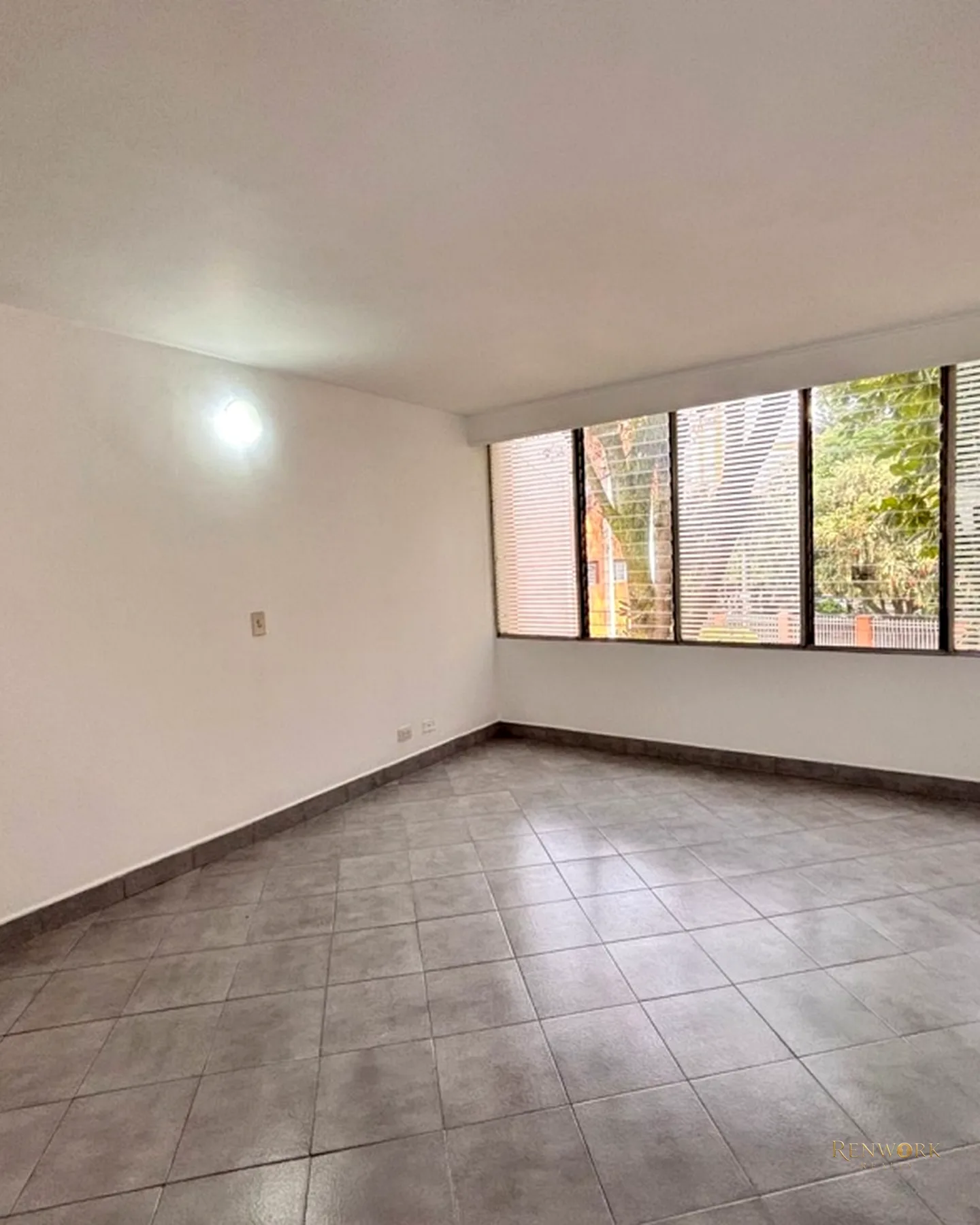 APARTAMENTO POBLADO CERCA A LA AVENIDA LAS VEGAS · foto 8