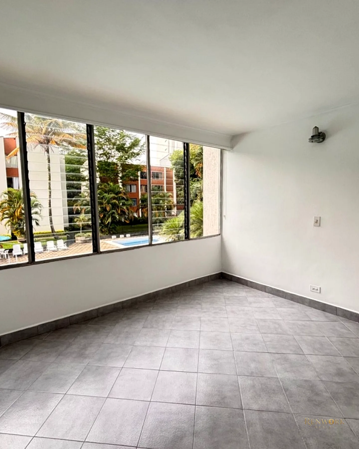 APARTAMENTO POBLADO CERCA A LA AVENIDA LAS VEGAS · foto 2