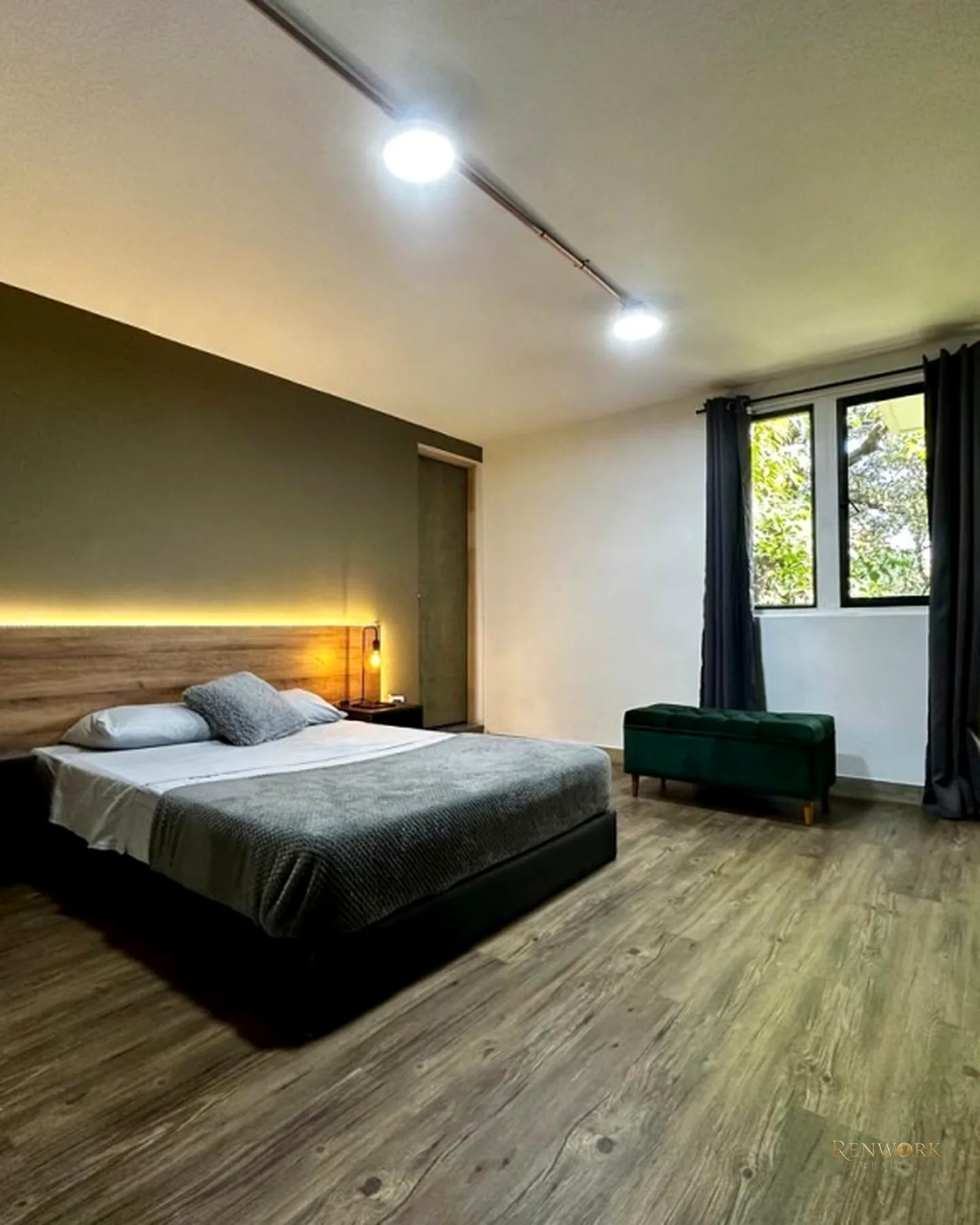 APARTAMENTO POBLADO LA AGUACATALA CERCA A EAFIT PARA RENTAS CORTAS · foto 7