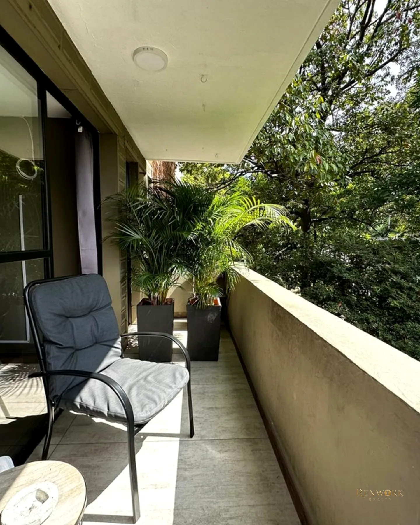 APARTAMENTO POBLADO LA AGUACATALA CERCA A EAFIT PARA RENTAS CORTAS · foto 19