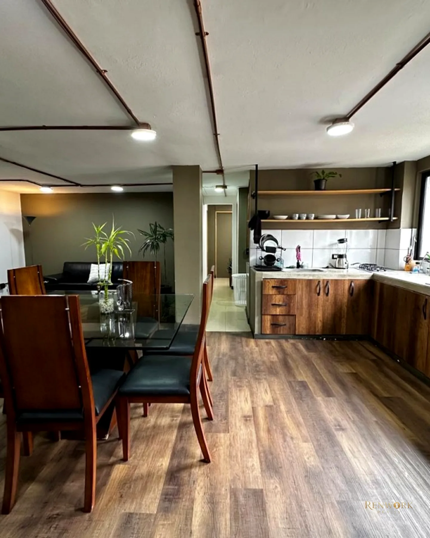 APARTAMENTO POBLADO LA AGUACATALA CERCA A EAFIT PARA RENTAS CORTAS · foto 4