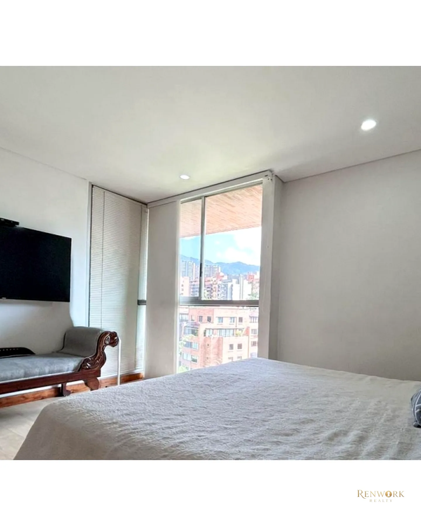 APARTAMENTO POR LOS PARRA PARA AL RENTA AMOBLADA EN PISO 12 · foto 16
