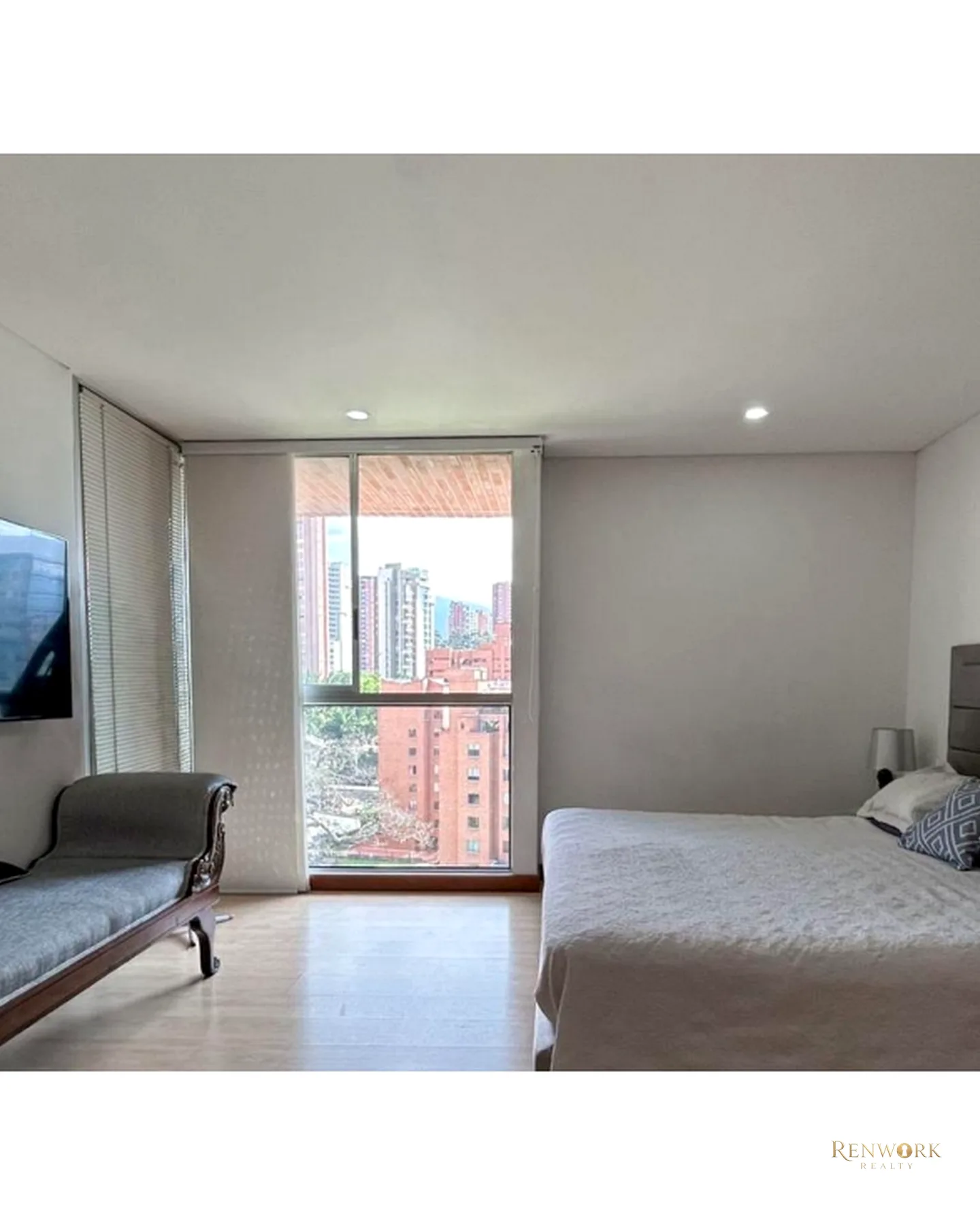 APARTAMENTO POR LOS PARRA PARA AL RENTA AMOBLADA EN PISO 12 · foto 10