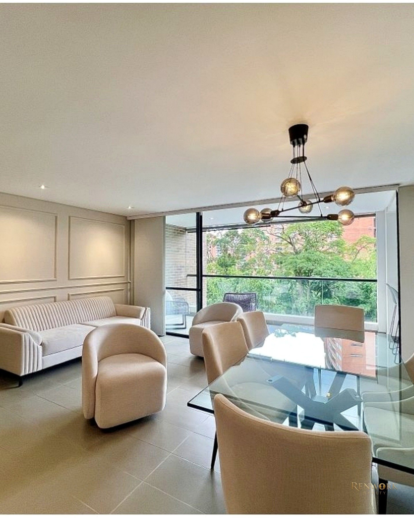 Vista de APARTAMENTO RECIÉN REFORMADO EN ENVIGADO, SECTOR LOMA DE LAS BRUJAS