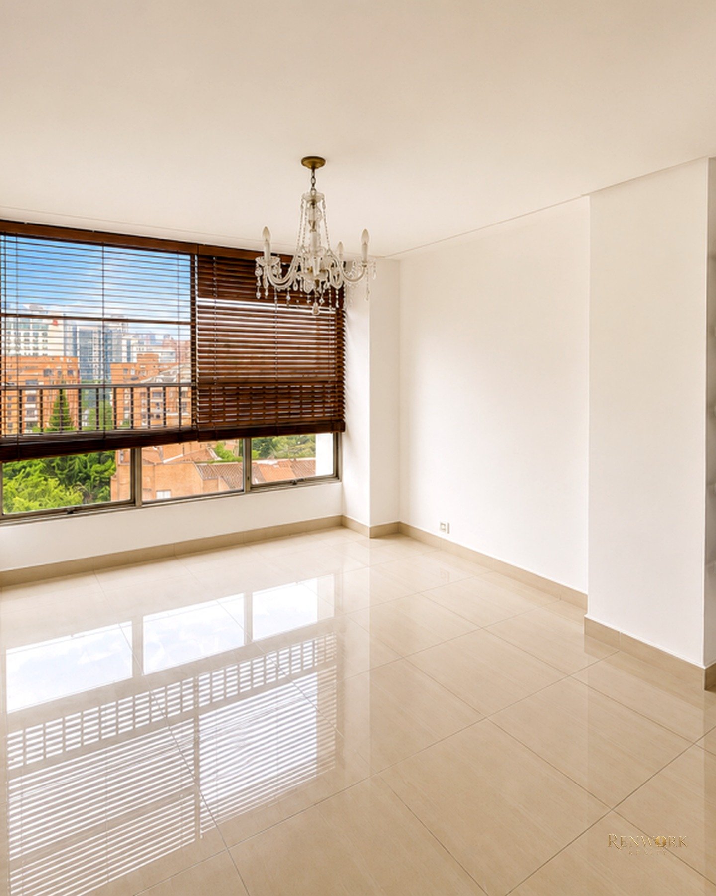 Vista de APARTAMENTO REMODELADO 178 M² | PATIO BONITO | AMPLIA ZONA SOCIAL