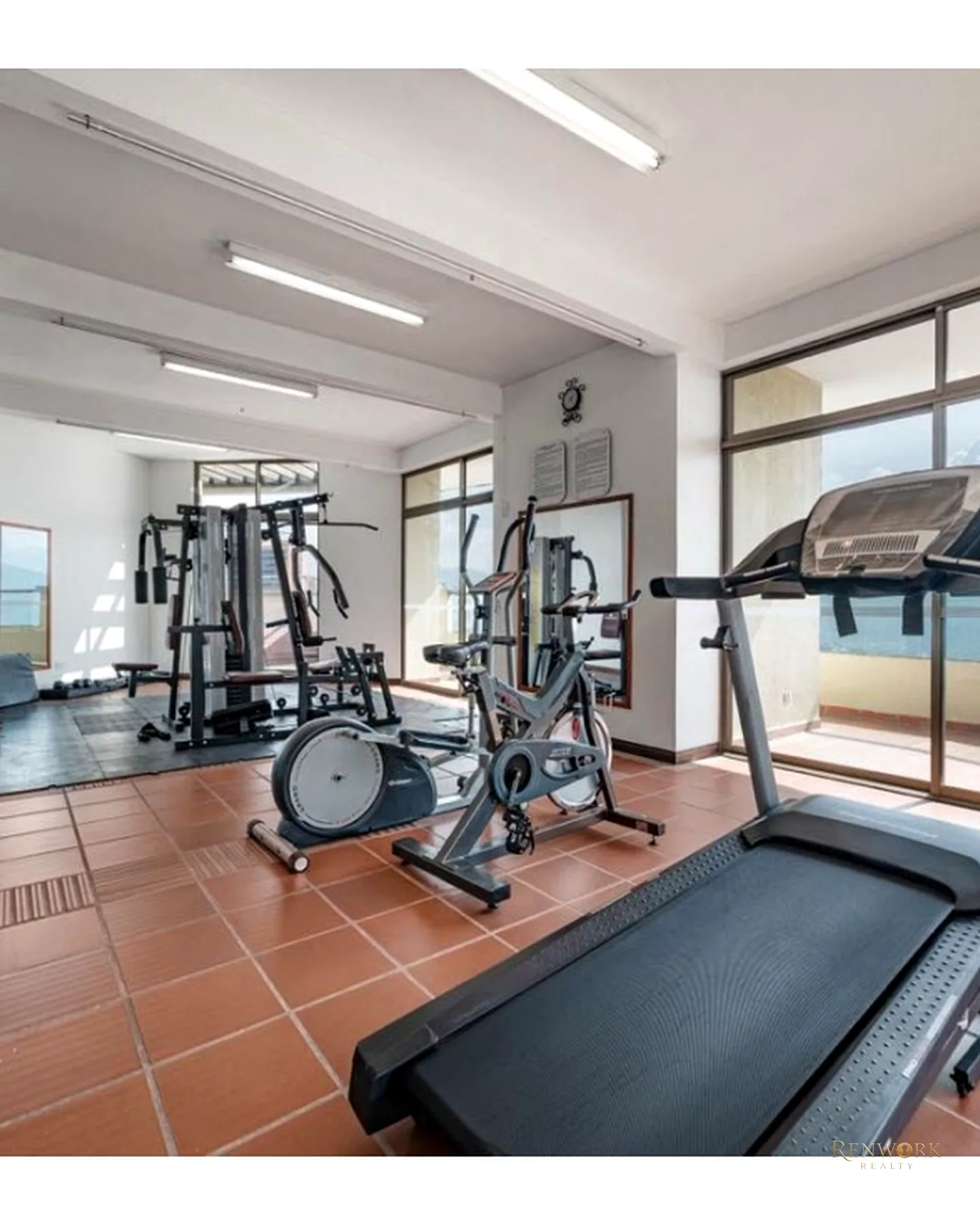 APARTAMENTO REMODELADO EL TESORO - POBLADO · foto 20
