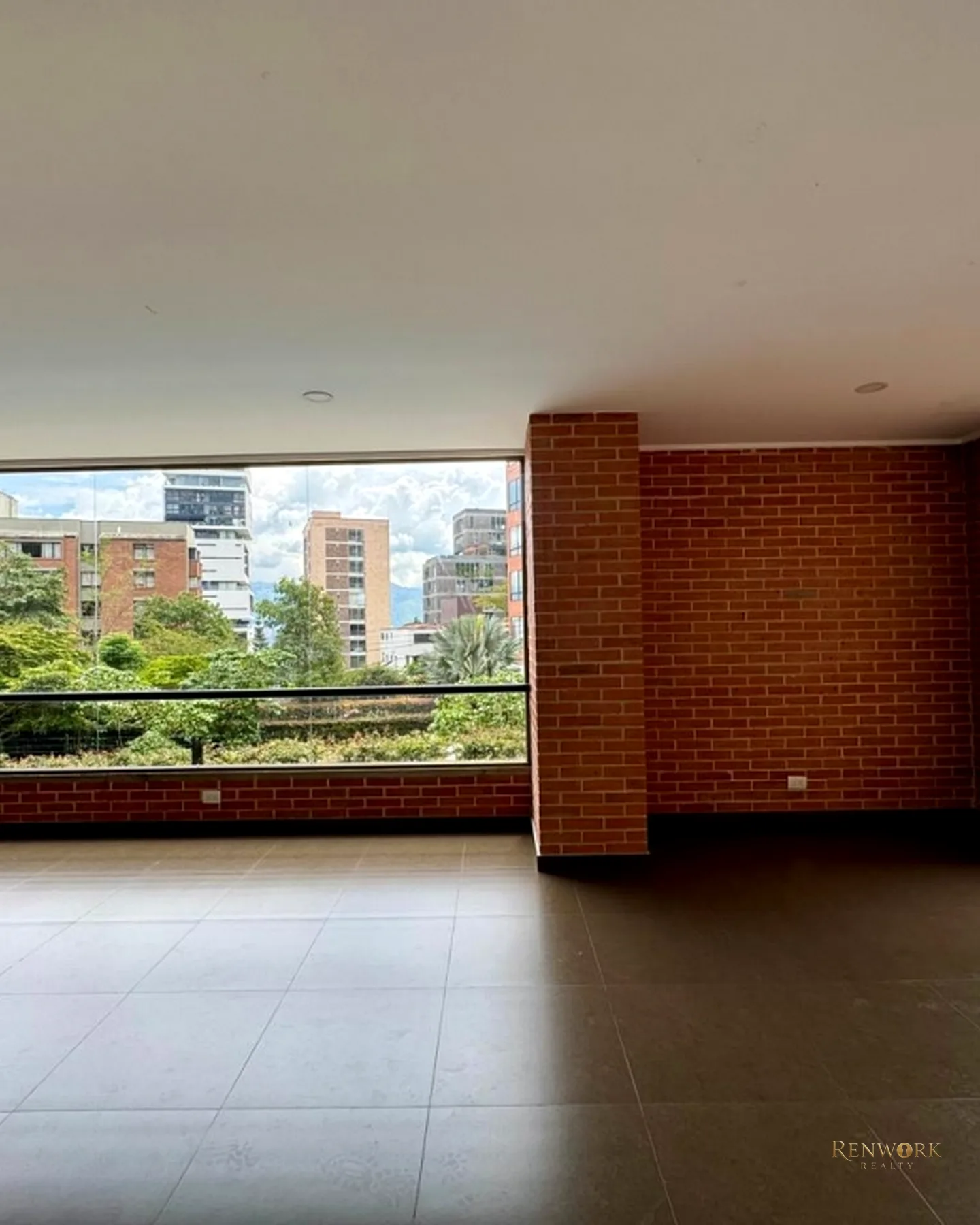 APARTAMENTO ULTIMO PISO CERCA AL INTER · foto 18