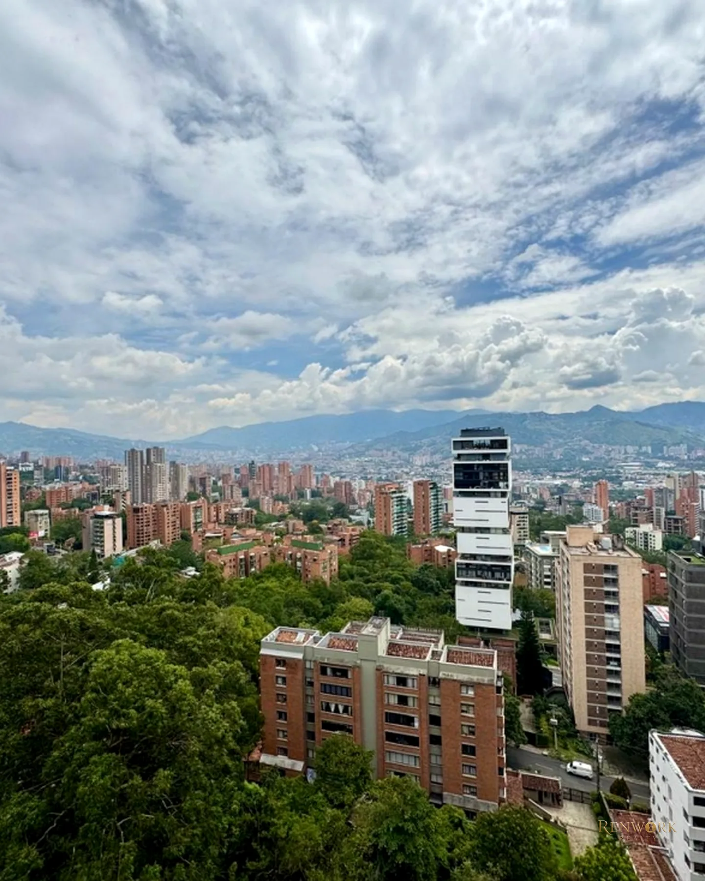 APARTAMENTO ULTIMO PISO CERCA AL INTER · foto 18