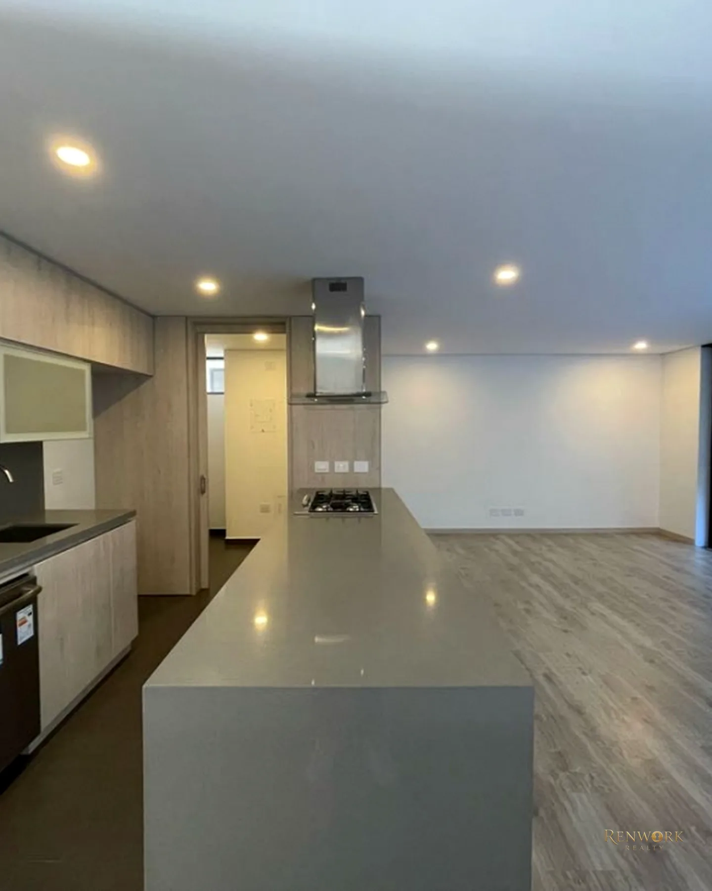APARTAMENTO VISTA VERDE. EL POBLADO📍 · foto 2