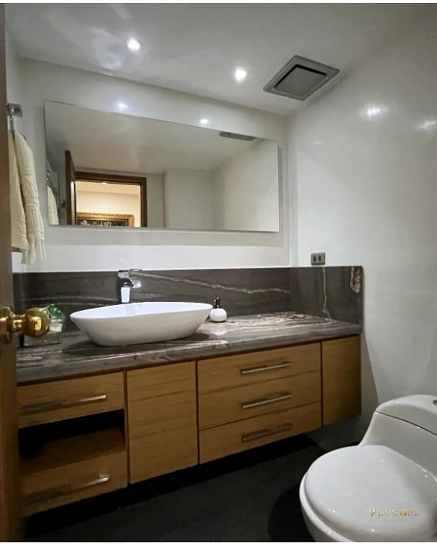 APARTAMNETO CERCA A CLINICA MEDELLIN EN EL POBLADO · foto 14