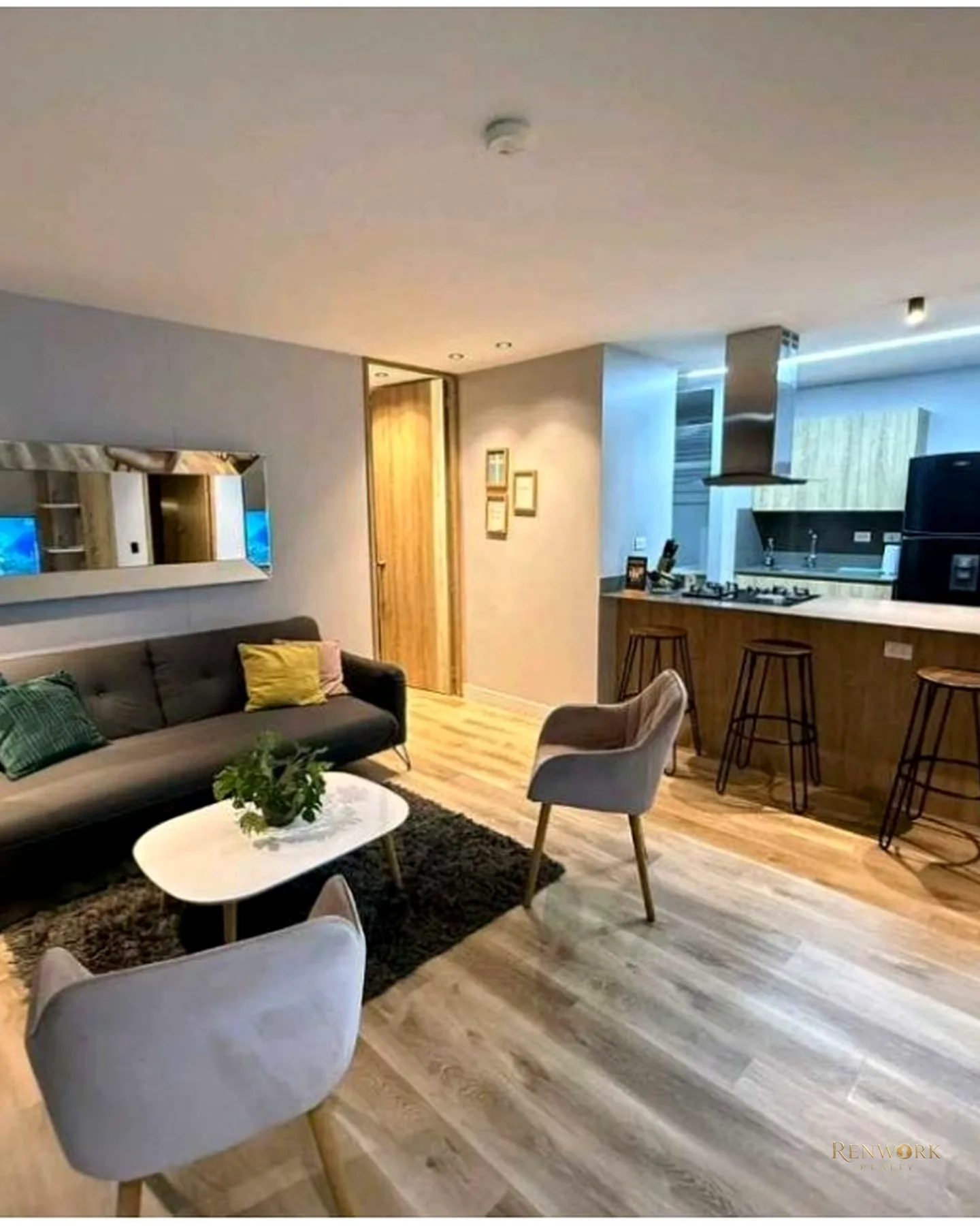 APARTASUITE AIRBNB EN EL POBLADO · foto 1