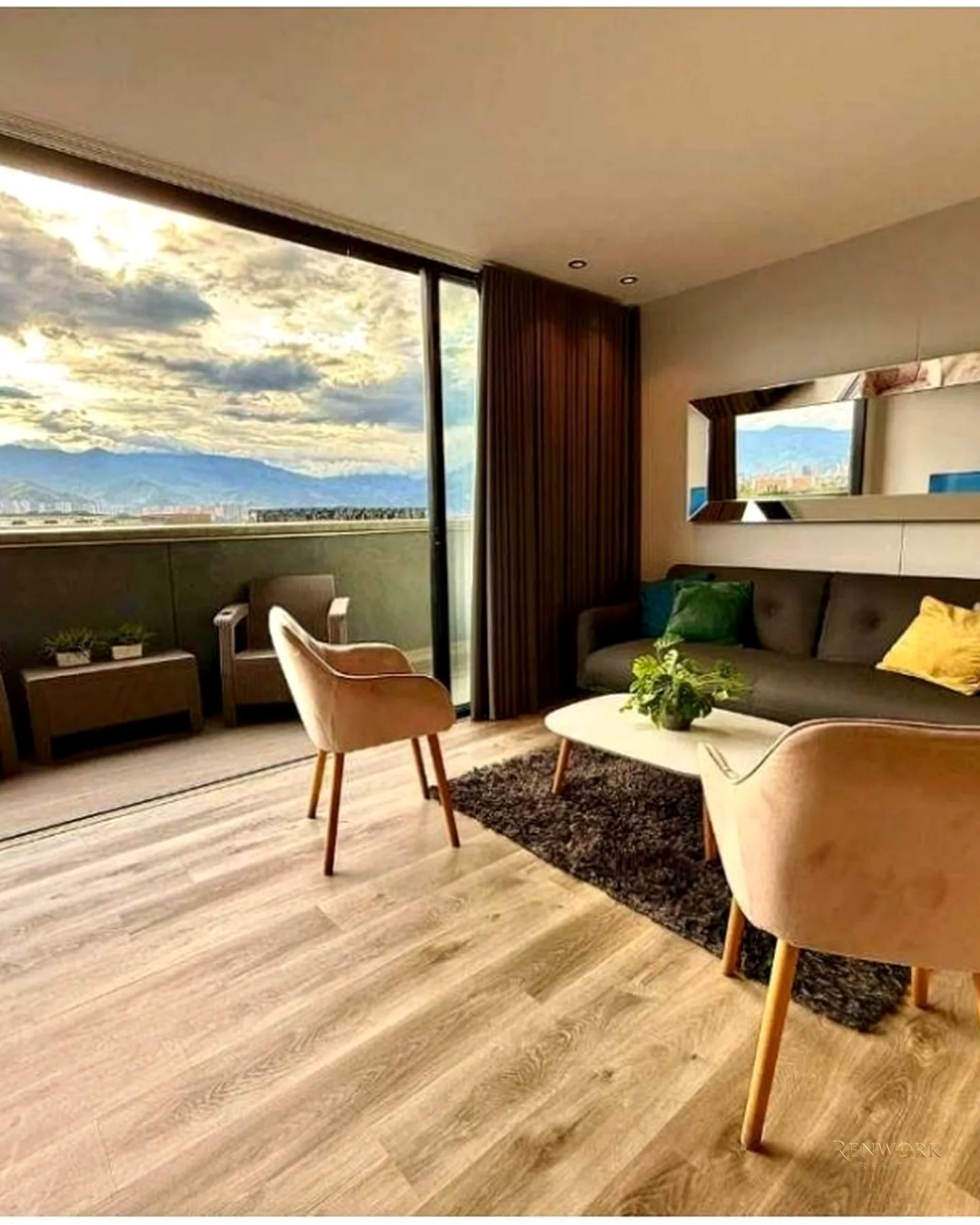 APARTASUITE AIRBNB EN EL POBLADO · foto 7