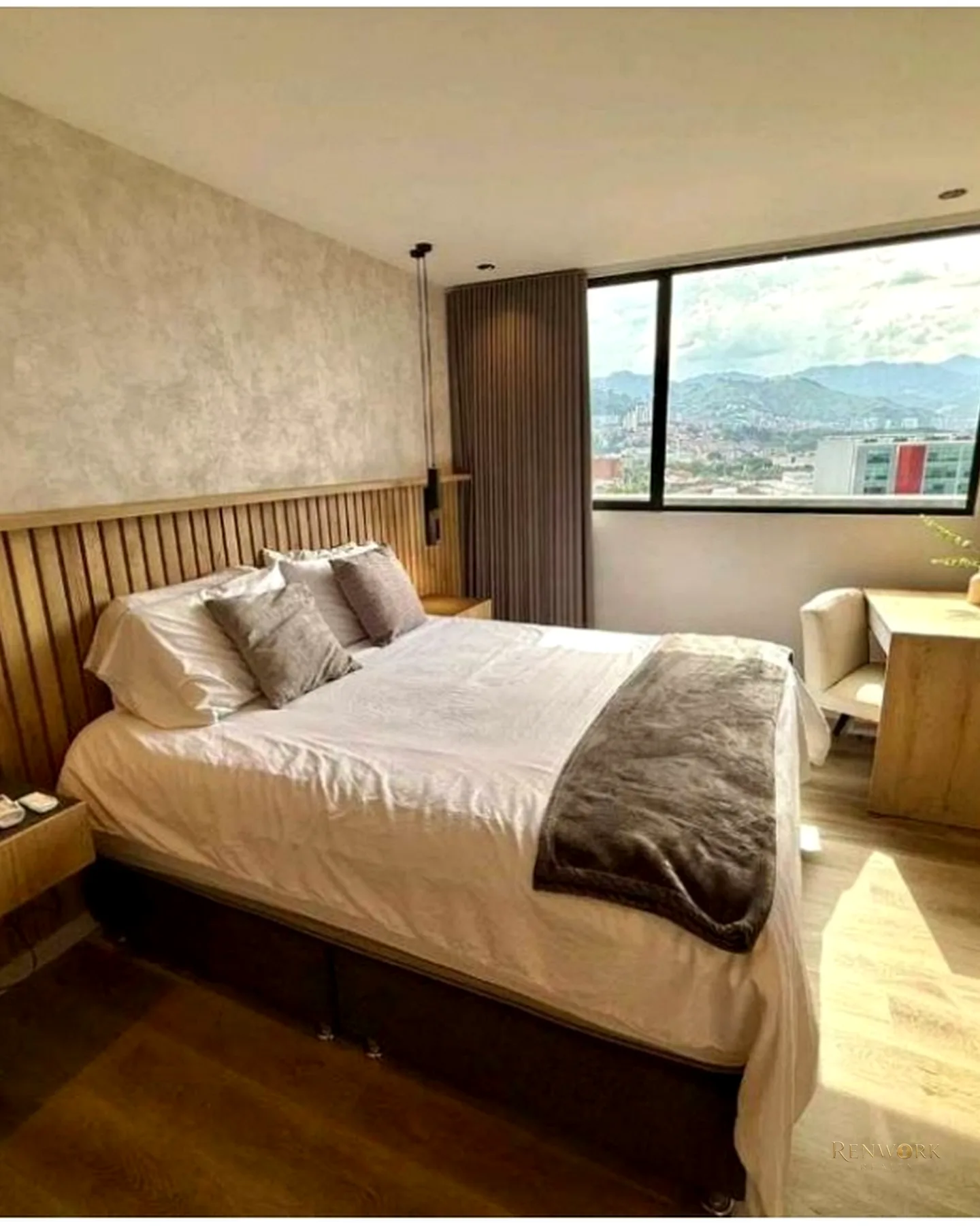 APARTASUITE AIRBNB EN EL POBLADO · foto 18