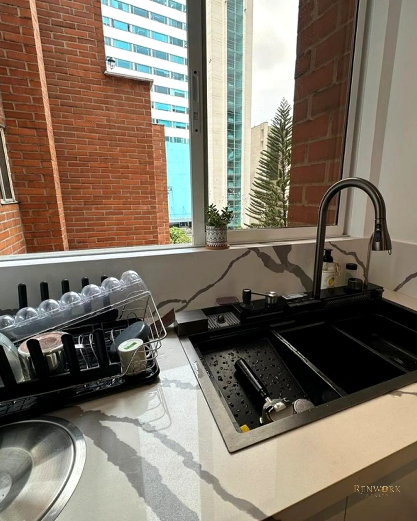 APTO 130M² MILLA DE ORO POBLADO | PISO 7 REMODELADO Y 3 GARAJES 🏙️✨ · foto 8
