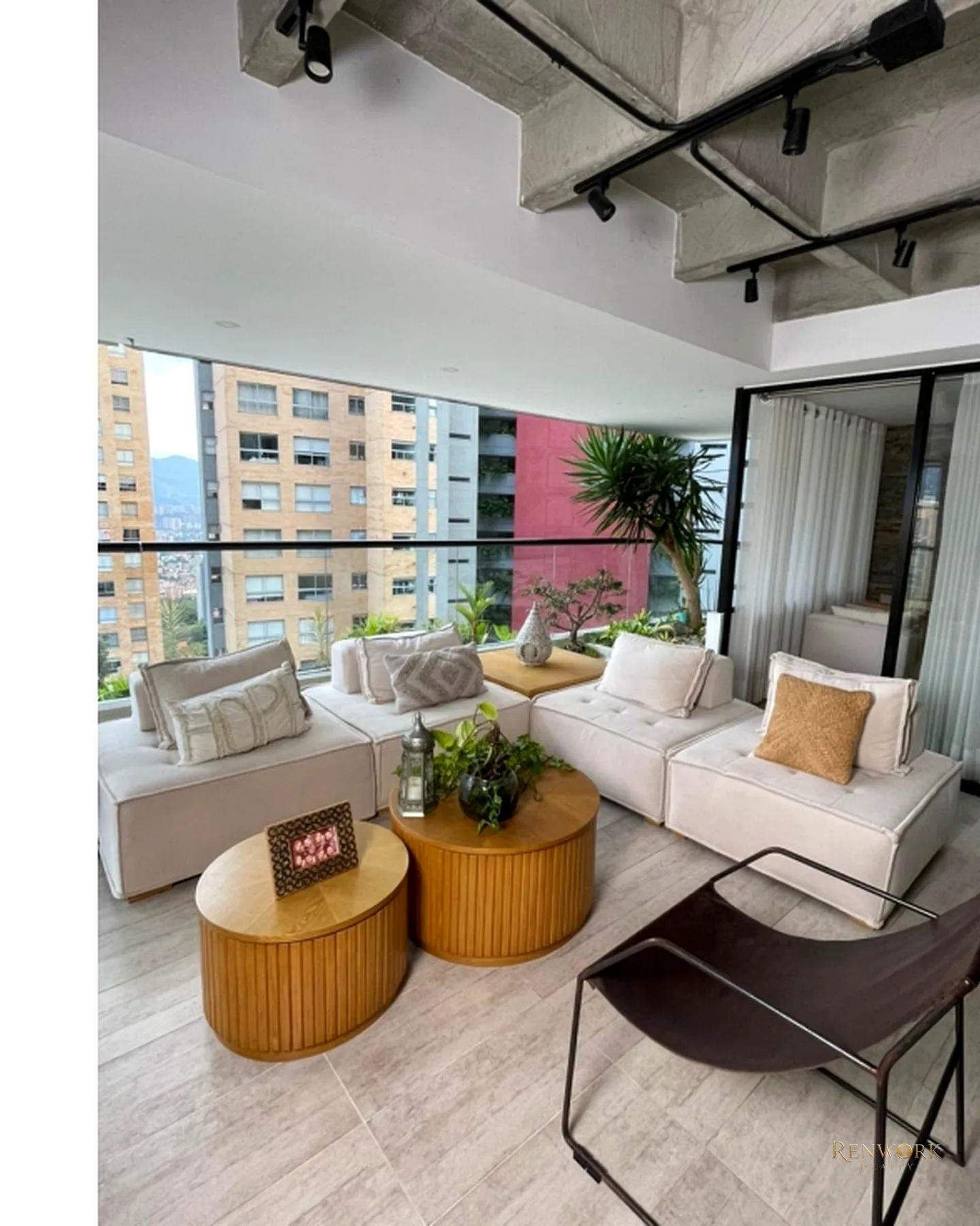 APTO 147M² LOMA DE LAS BRUJAS GRAN TERRAZA INTEGRADA Y 2 GARAJES 🏙️✨ · foto 2