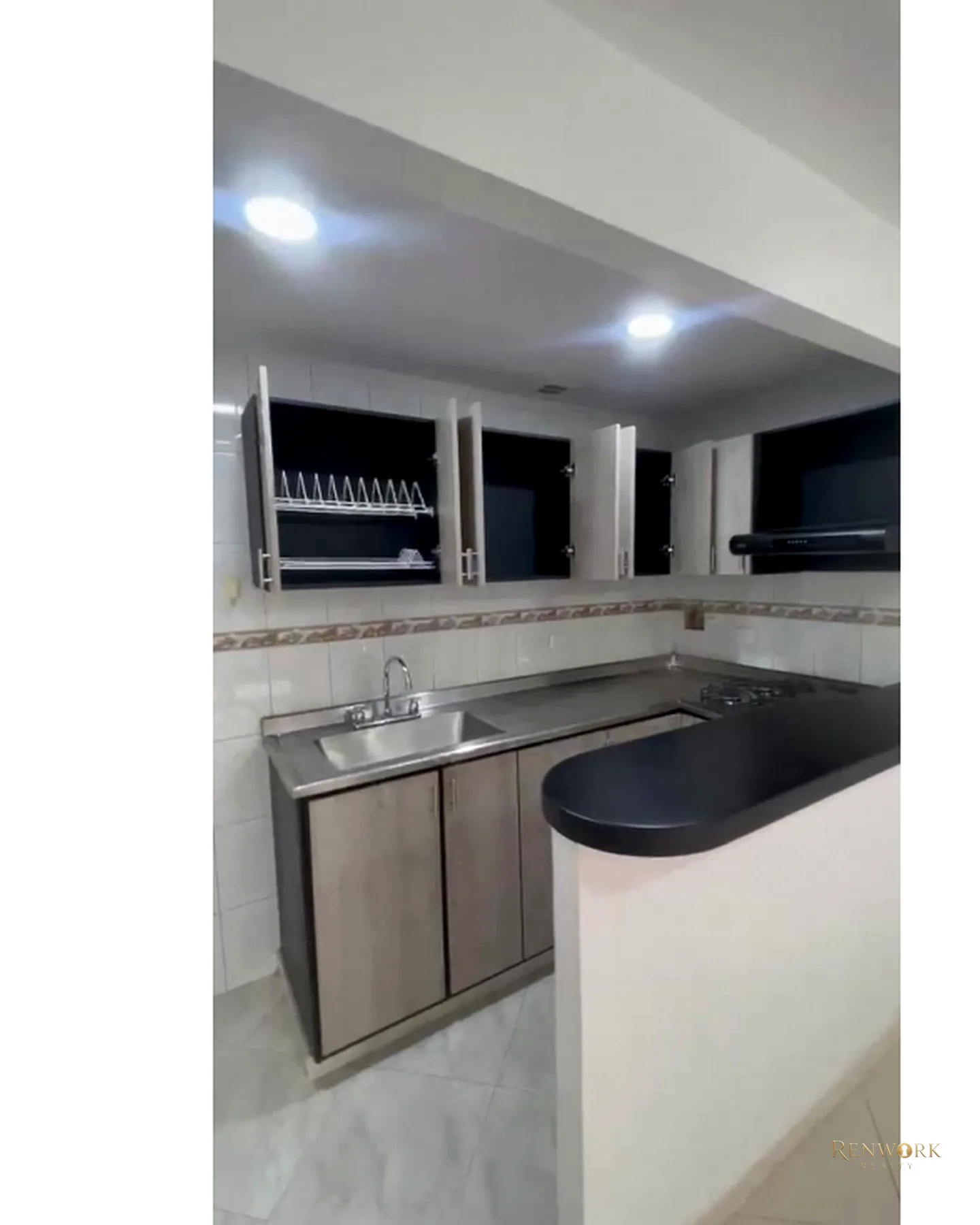 APTO 75M² EN PUNTA DE PIEDRA | PISO 1 REMODELADO, BALCÓN Y GARAJE 🏙️✨ · foto 2