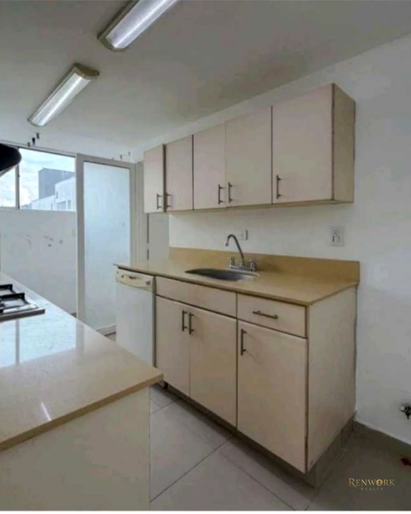 APTO IDEAL PARA REFORMAR EN EL POBLADO CERCA AL CC CONERCIAL STA FE · foto 13