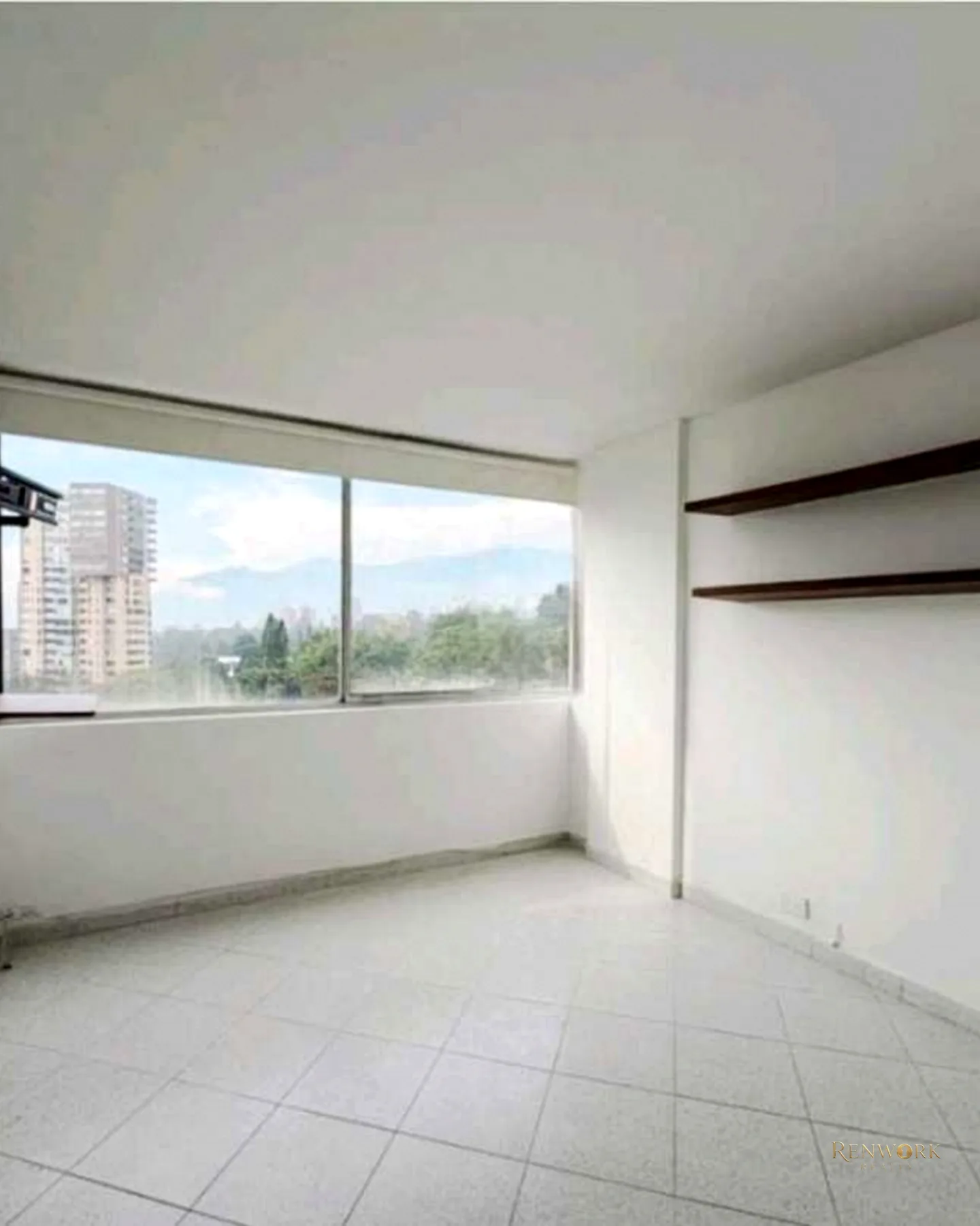 APTO IDEAL PARA REFORMAR EN EL POBLADO CERCA AL CC CONERCIAL STA FE · foto 7