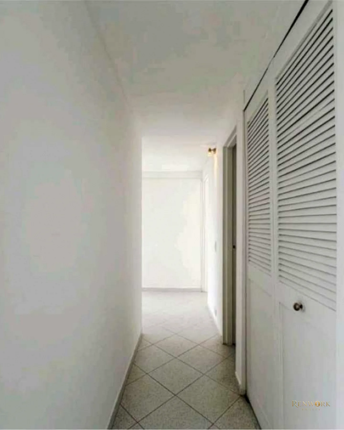 APTO IDEAL PARA REFORMAR EN EL POBLADO CERCA AL CC CONERCIAL STA FE · foto 15