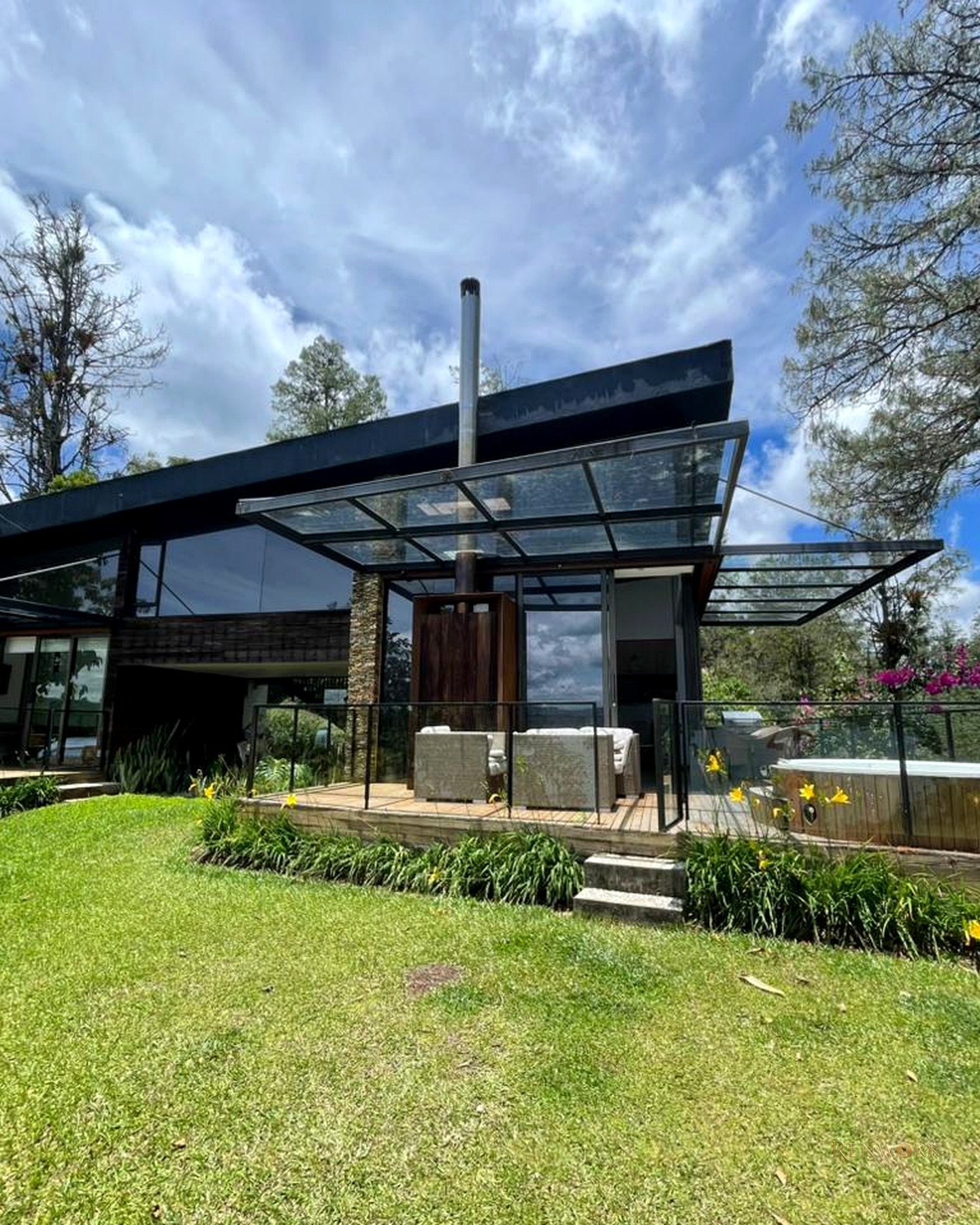 Vista de CABAÑA EN GUATAPE PARA LA VENTA