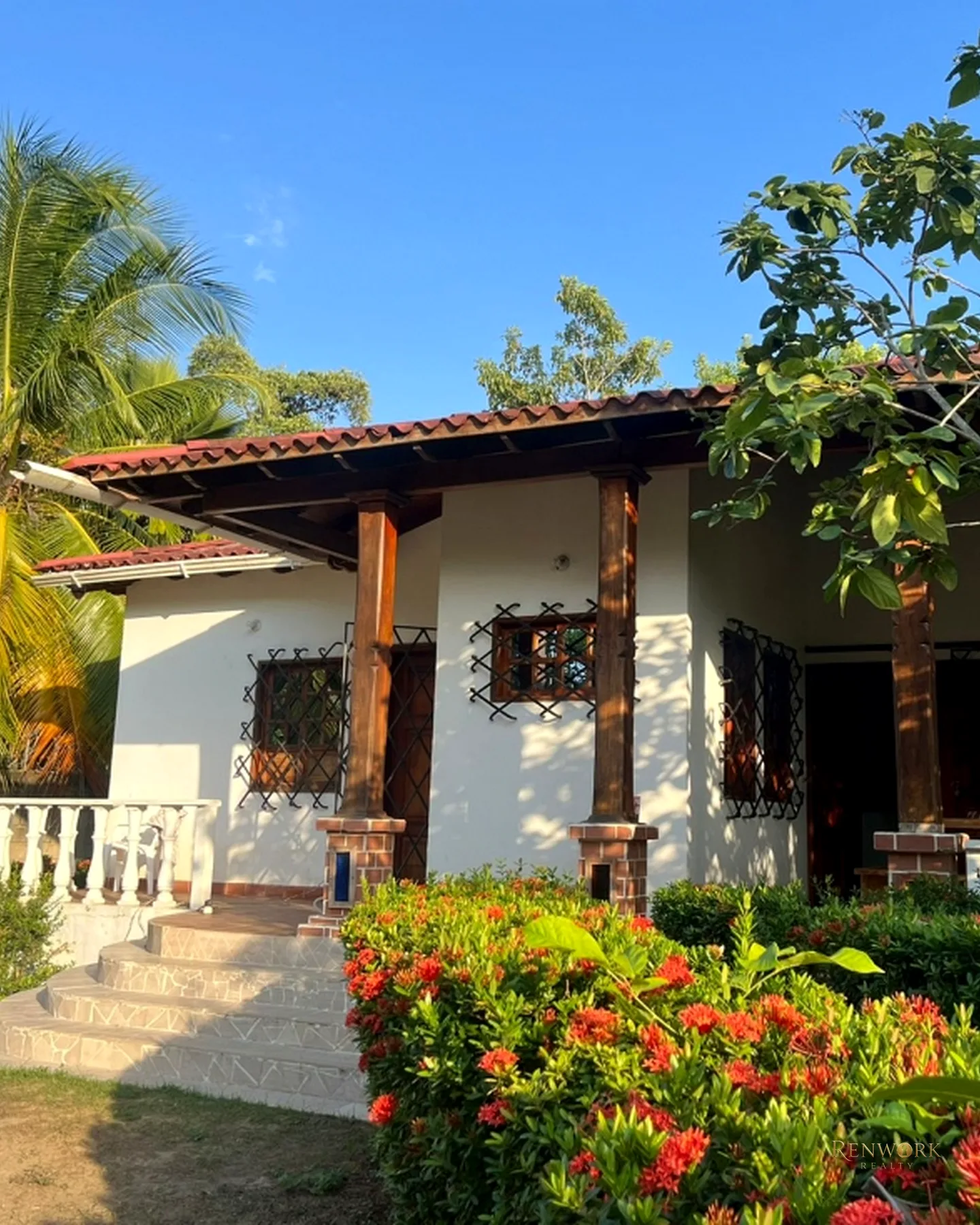 CABAÑA TOLU, EN VENTA. 120 M2. CERCANA AL MAR. · foto 2