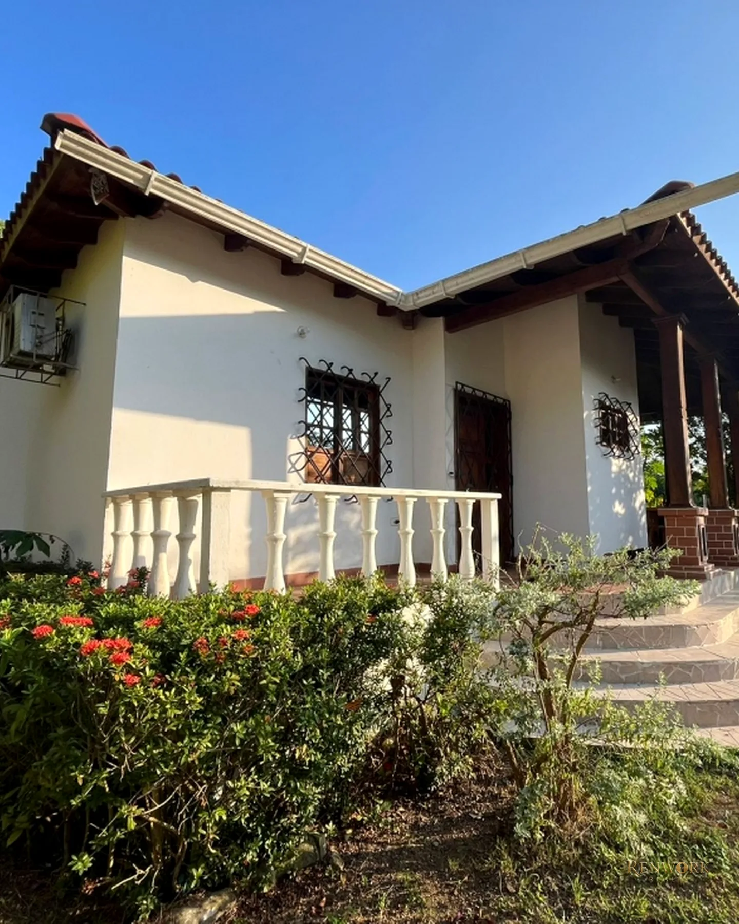 CABAÑA TOLU, EN VENTA. 120 M2. CERCANA AL MAR. · foto 5
