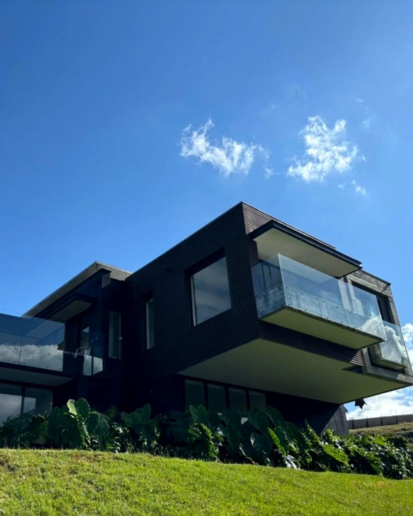 CASA CAMPESTRE A LA VENTA, CHARCO AZUL, ENVIGADO · foto 1