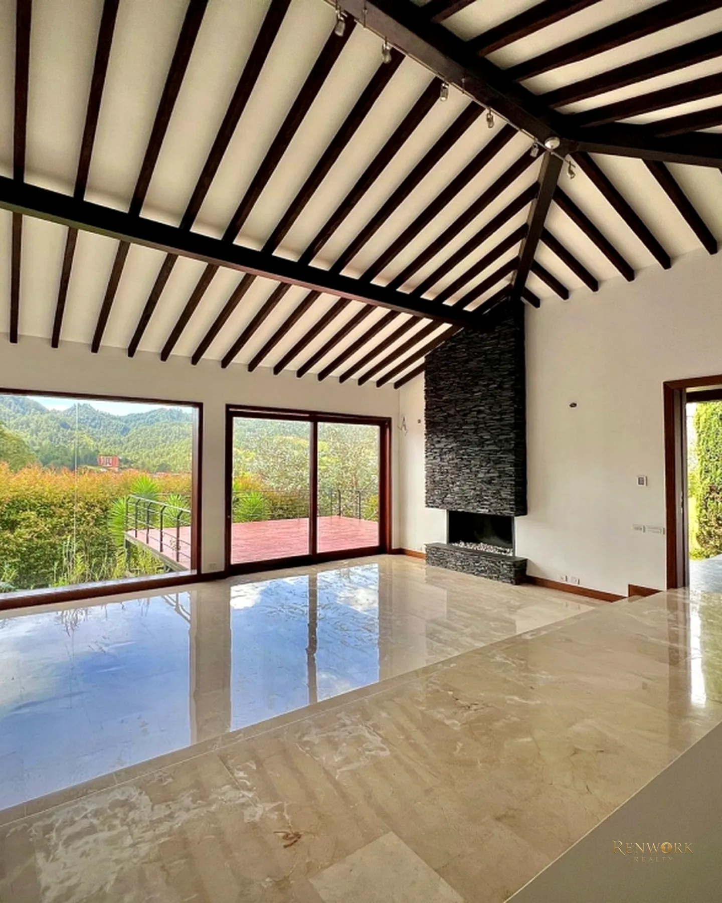 CASA CAMPESTRE EXCELENTE EN EL RETIRO · foto 1