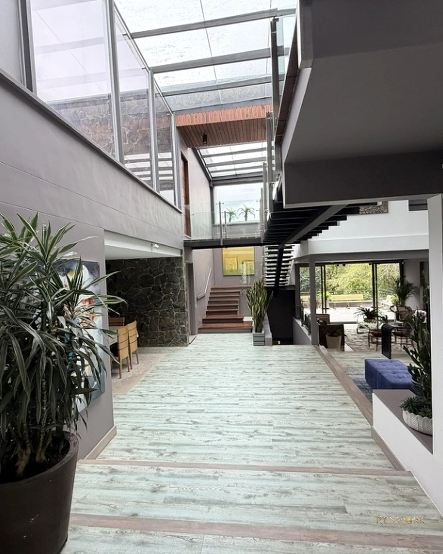CASA CAMPESTRE PARA LA VENTA, ALTO DE LAS PLAMAS, ENVIGAADO · foto 2