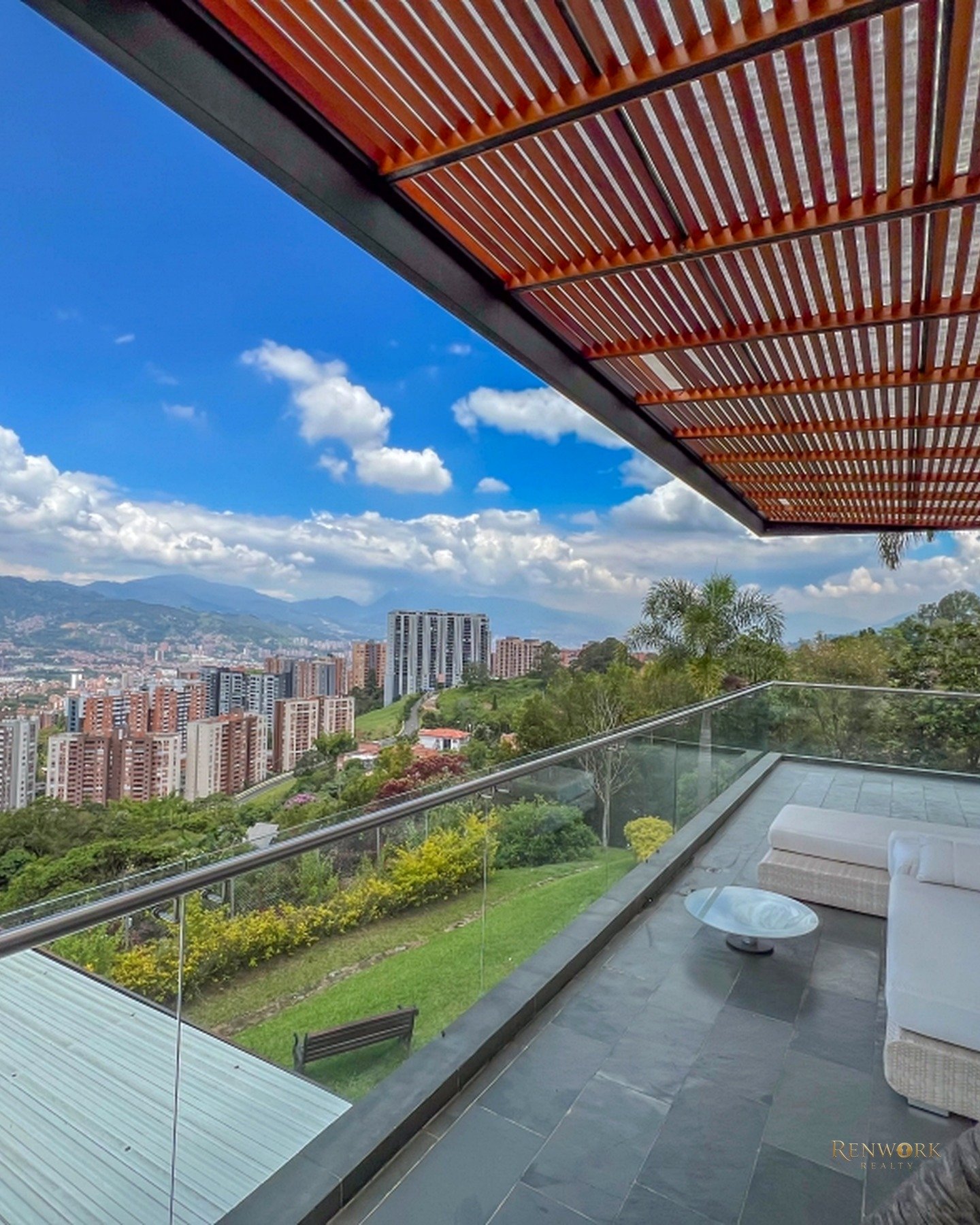 CASA CON PISCINA Y VISTA ENVIGADO PARTE BAJA. · foto 12