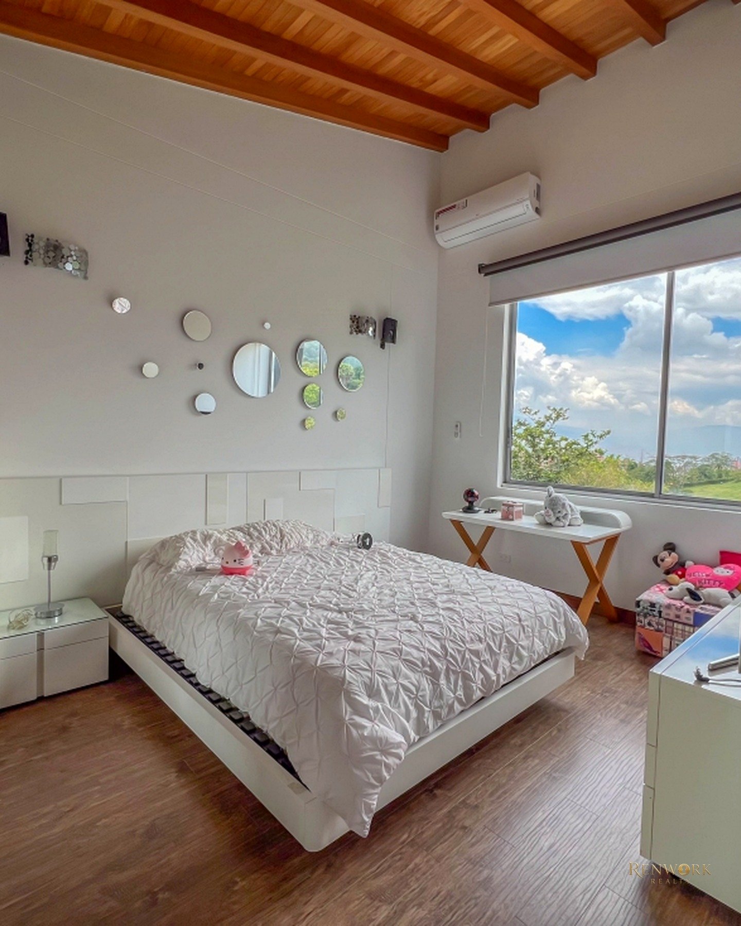 CASA CON PISCINA Y VISTA ENVIGADO PARTE BAJA. · foto 14