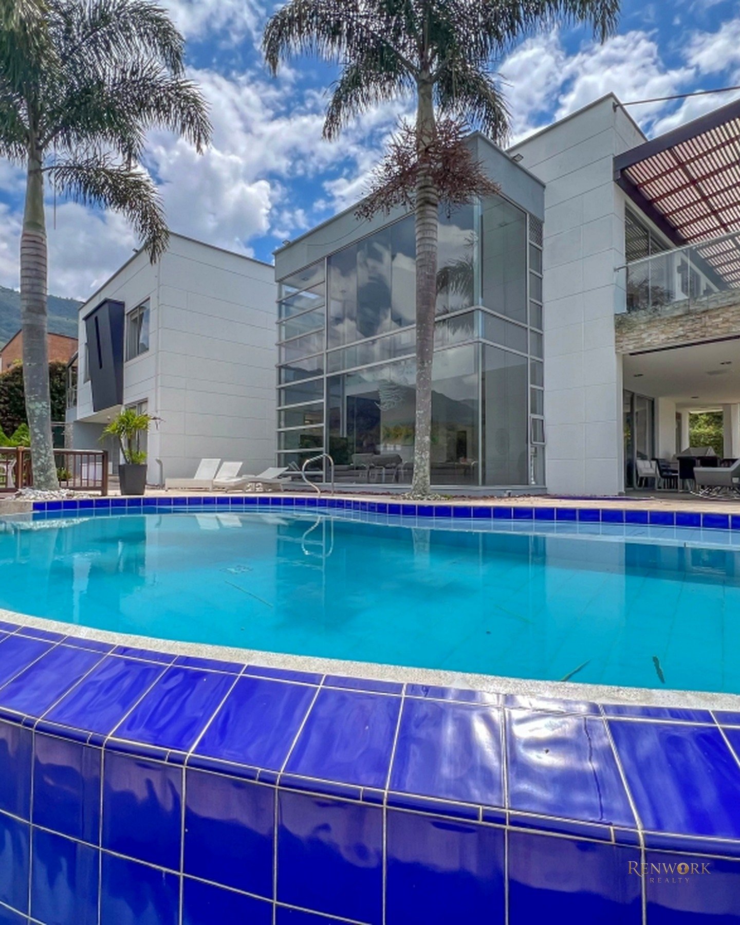 CASA CON PISCINA Y VISTA ENVIGADO PARTE BAJA. · foto 10