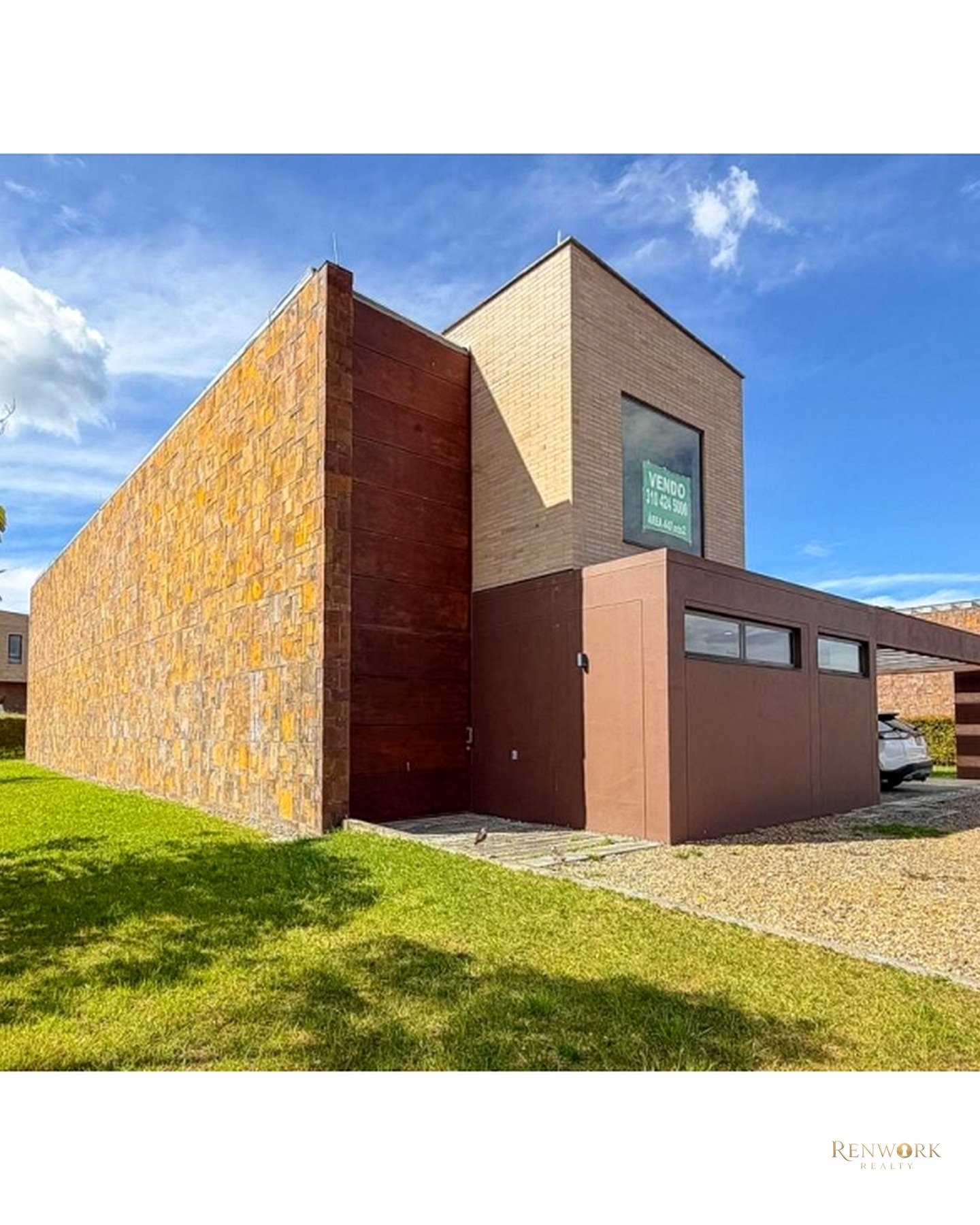 CASA DE DOS NIVELES PARA LA VENTA EN ENVIGADO · foto 1