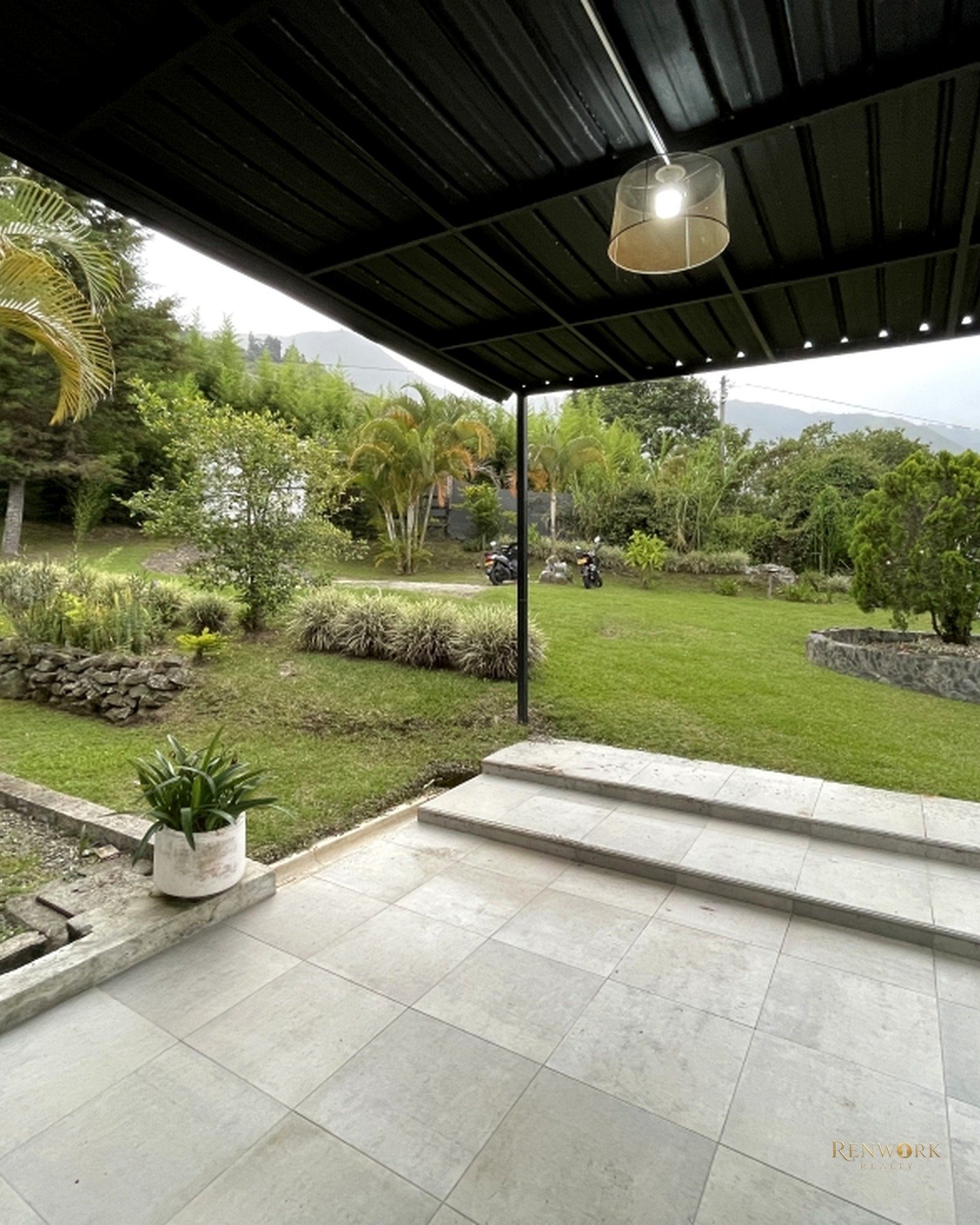 CASA DE ESTILO MODERNO CON PISCINA EN COPACABANA · foto 14