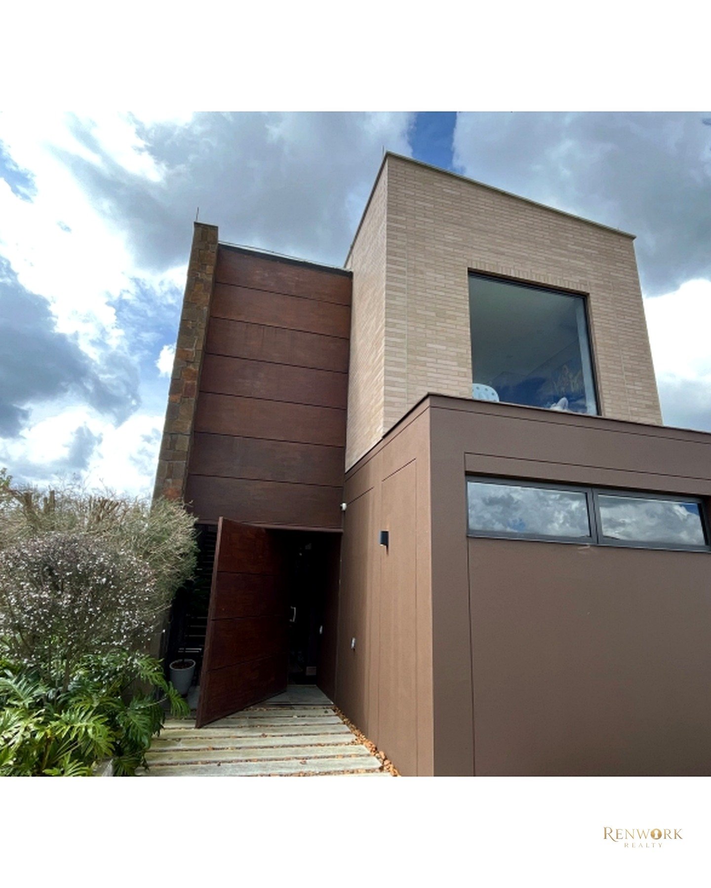CASA DE LUJO EN LA VARIANTE DE LAS PALMAS EN VENTA · foto 2