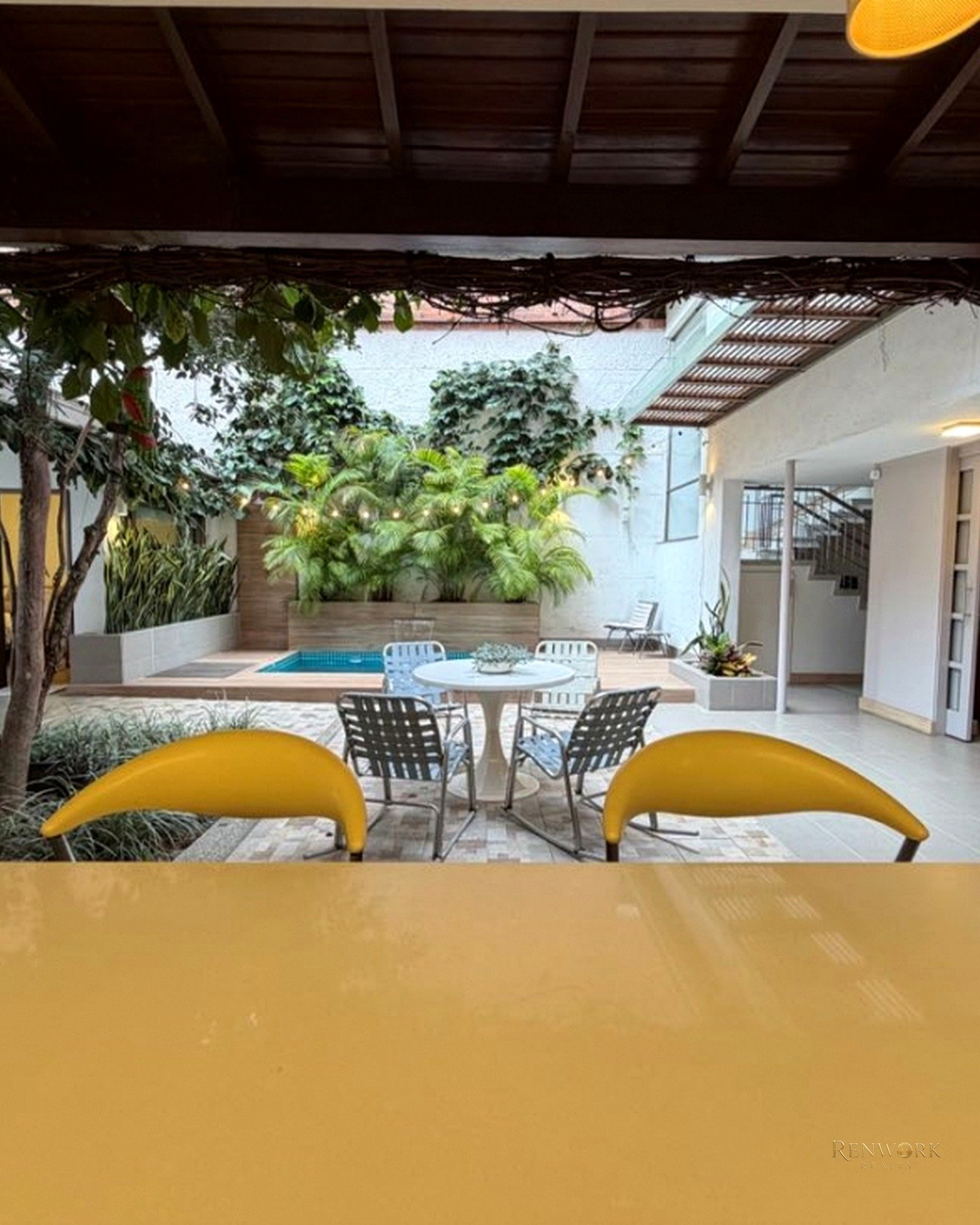 CASA DE LUJO EN LAURELES PARA FAMILIAS, LUXURY RENTALS O CONSTRUCCIÓN · foto 17
