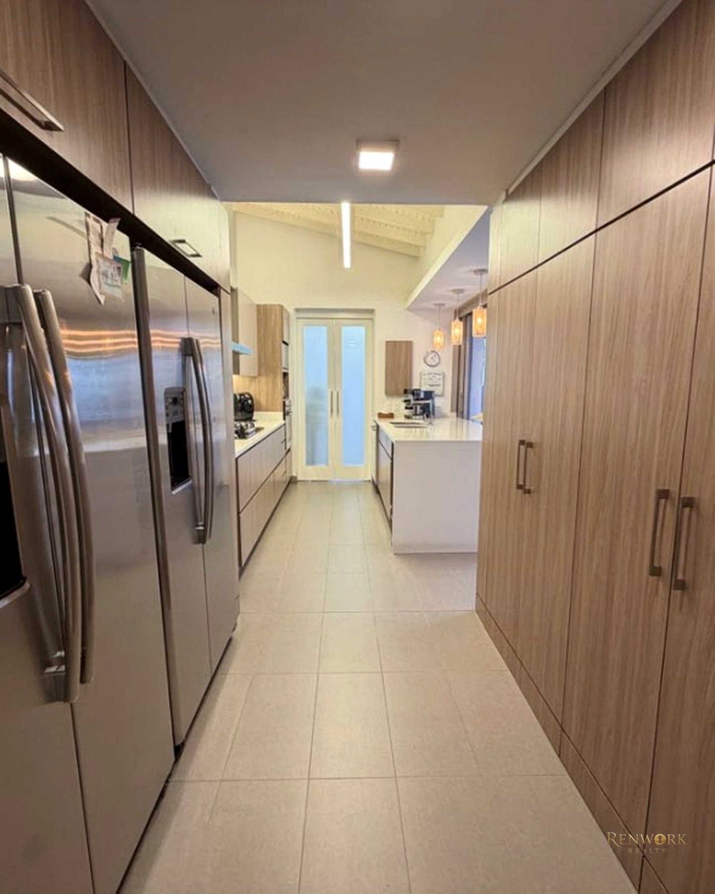 CASA DE LUJO EN LAURELES PARA FAMILIAS, LUXURY RENTALS O CONSTRUCCIÓN · foto 15