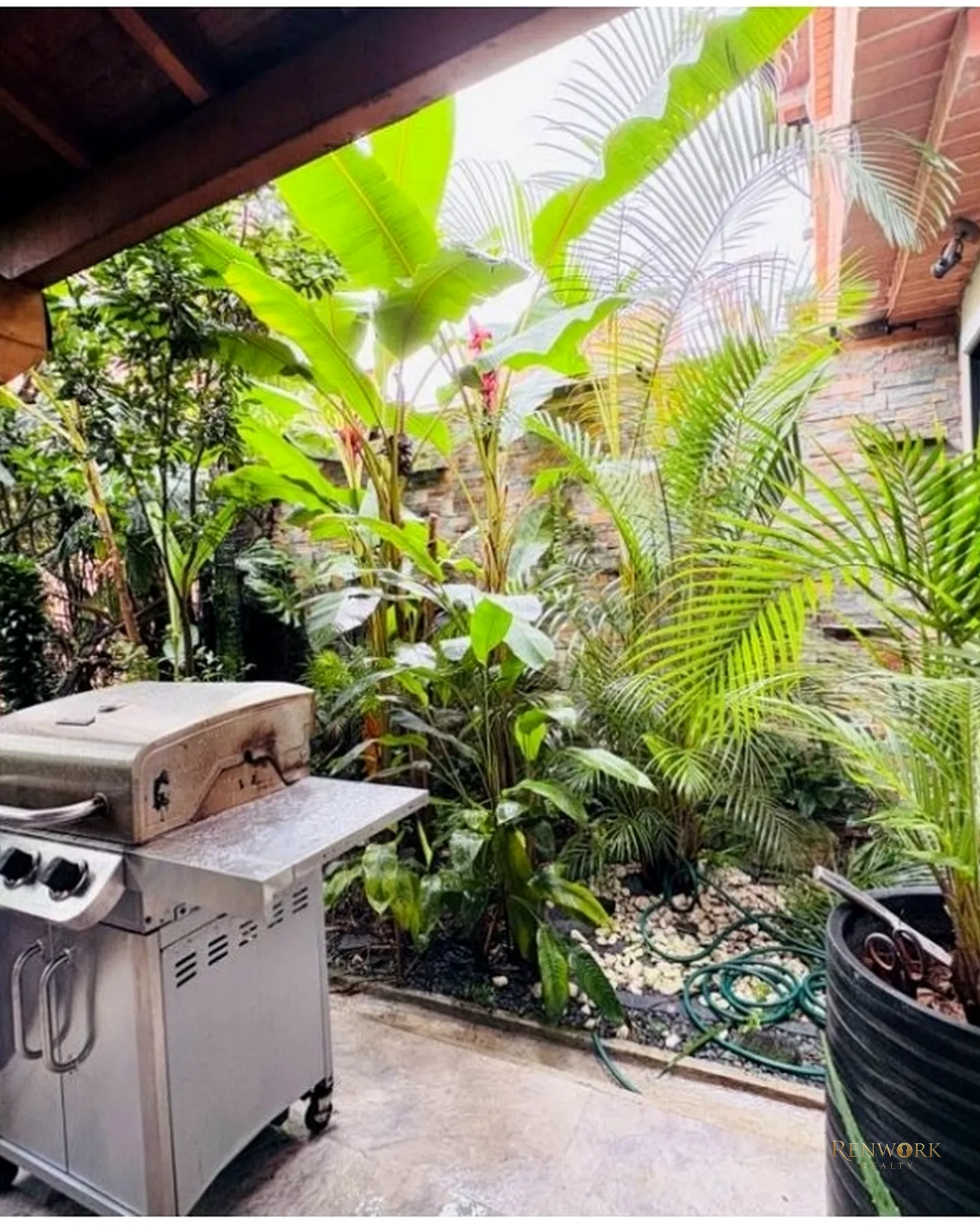 CASA DE TRES NIVELES PARA LA VENTA EN EL POBLADO CERCA AL TESORO · foto 19